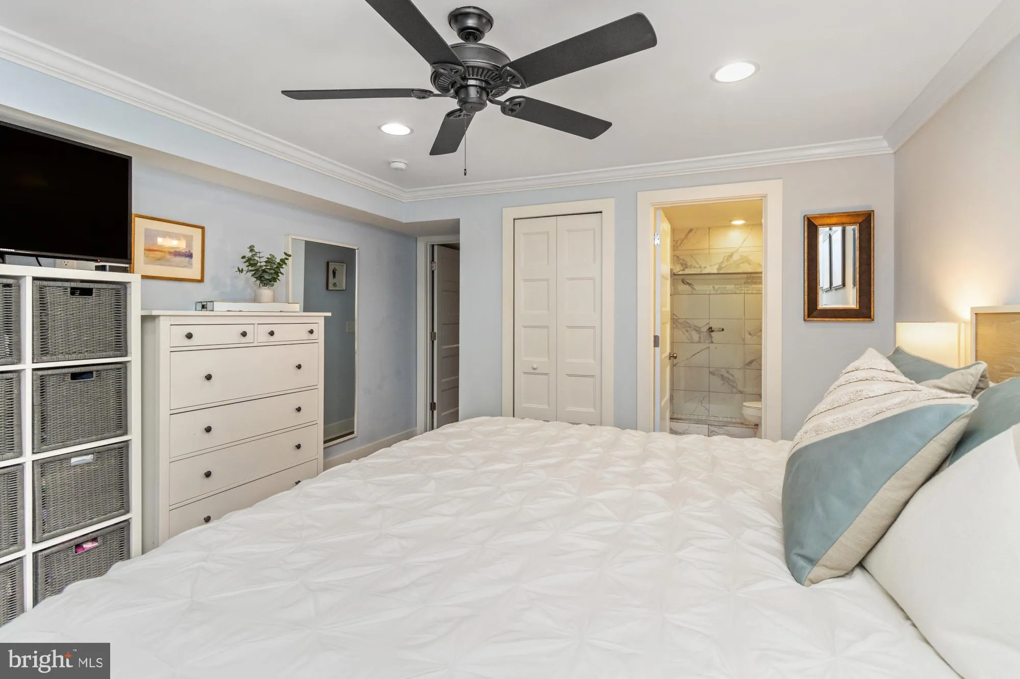 Baltimore, Maryland 21230, United States, 4 Bedrooms Bedrooms, ,4 BathroomsBathrooms,Residential,Pending,140162