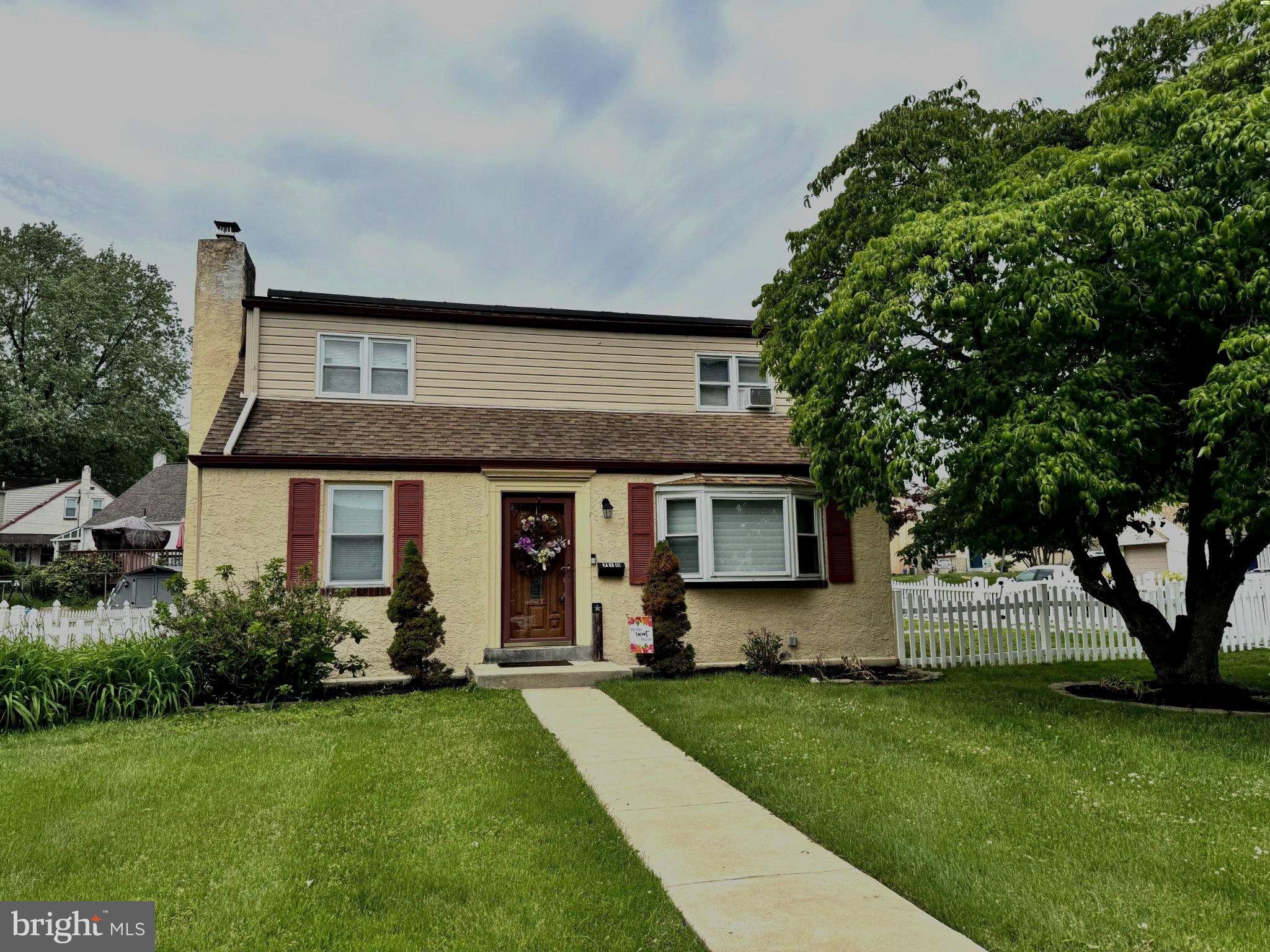 718 PEARL AVENUE