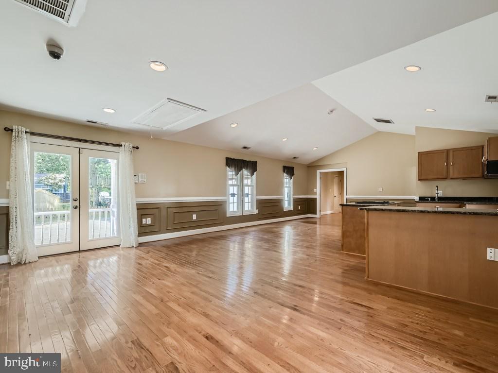 ARUNDEL TERRACE - Residential