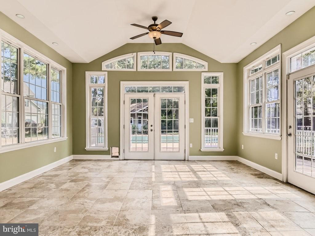 ARUNDEL TERRACE - Residential