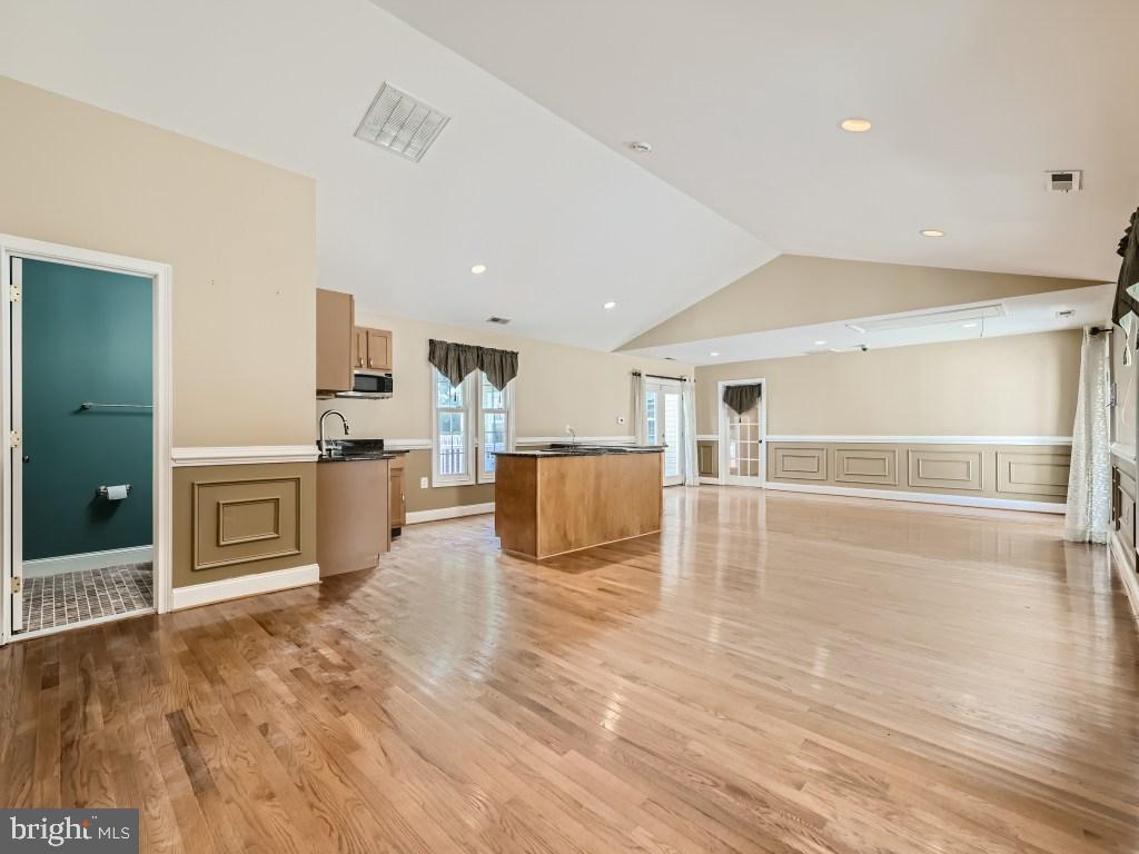 ARUNDEL TERRACE - Residential