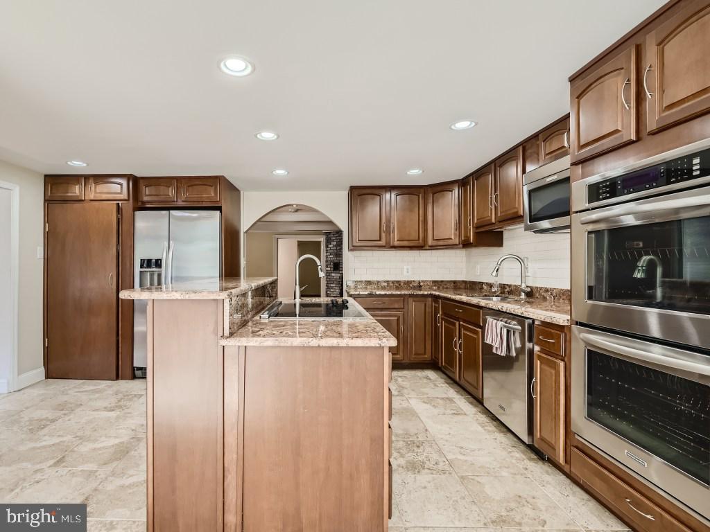 ARUNDEL TERRACE - Residential