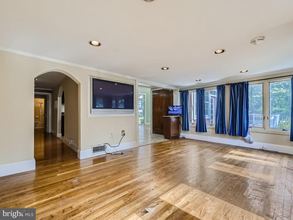 ARUNDEL TERRACE - Residential