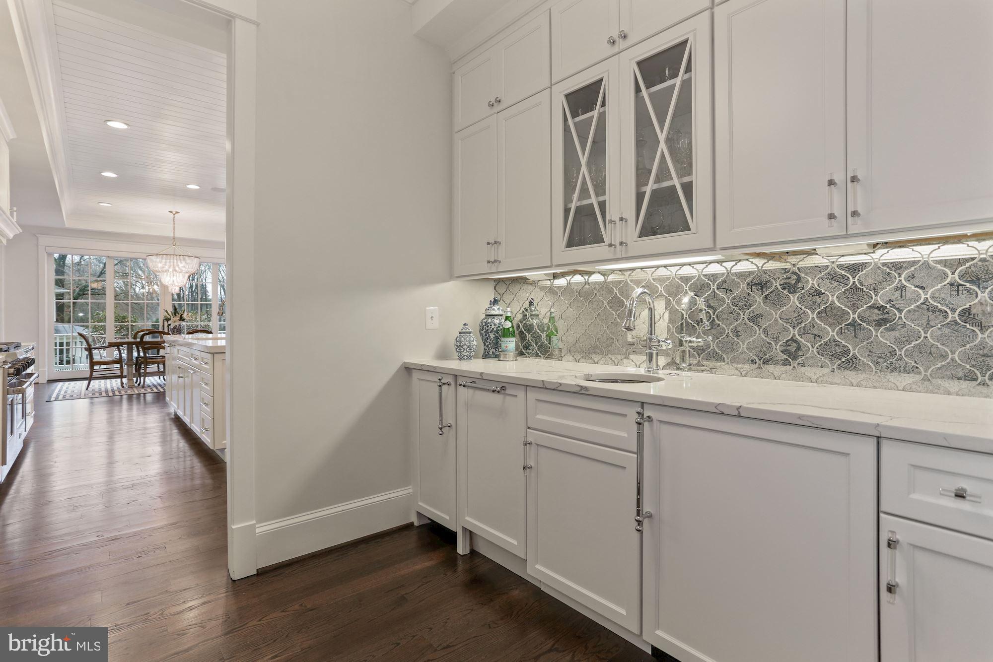 BELLEVUE FOREST - Residential