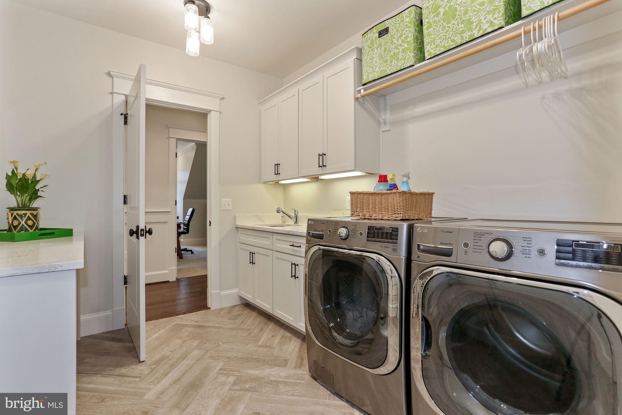 BELLEVUE FOREST - Residential