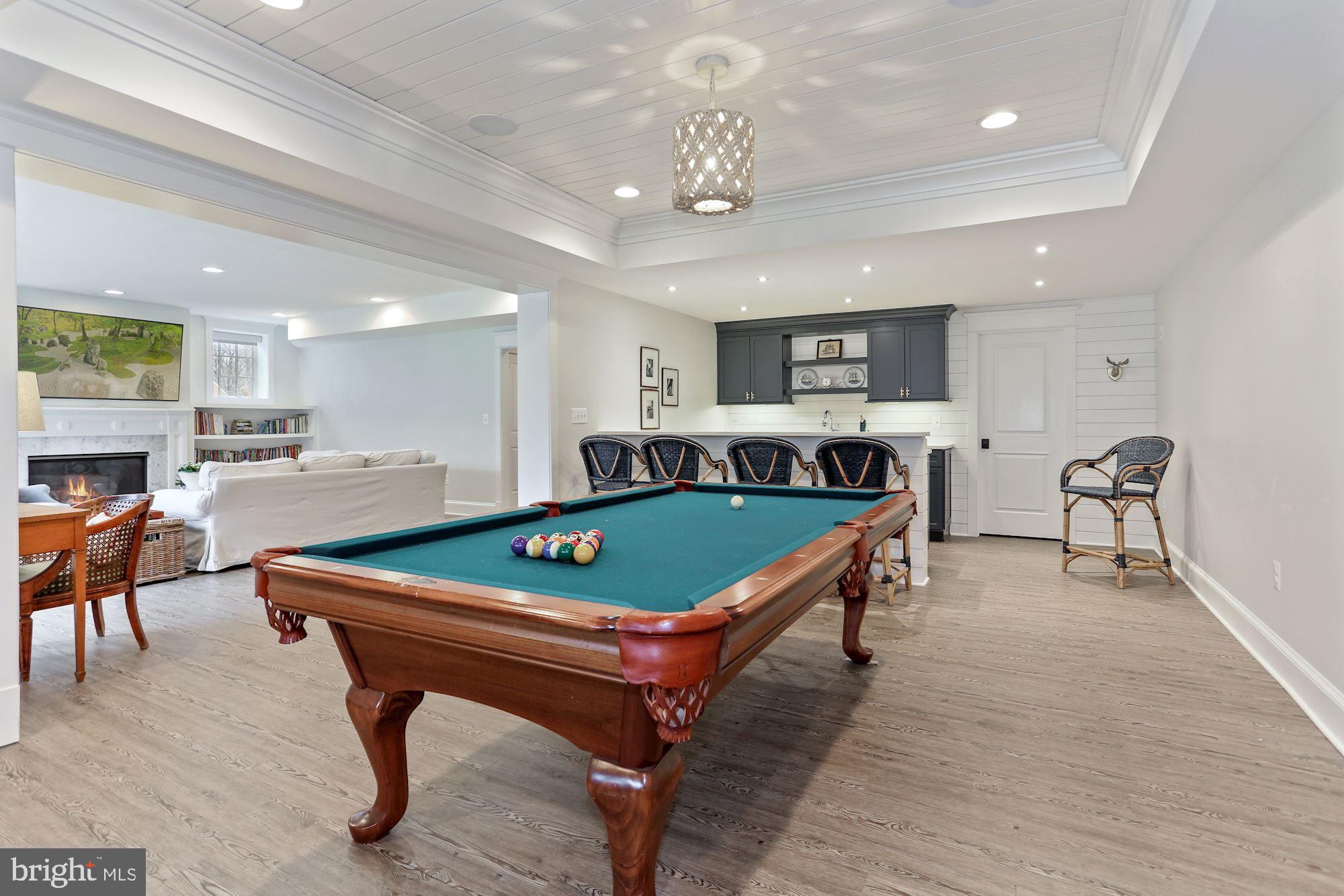 BELLEVUE FOREST - Residential