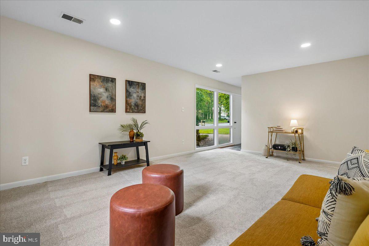 MONTCLAIR - Residential