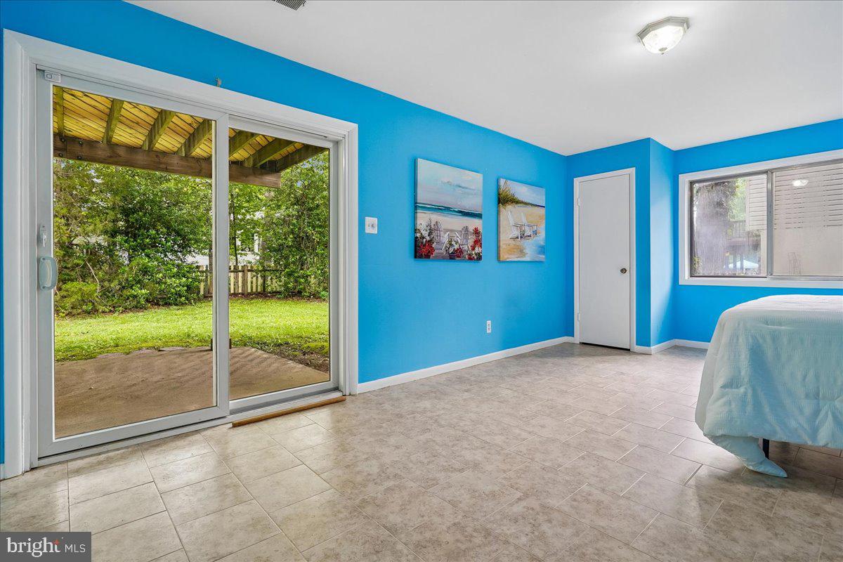 MONTCLAIR - Residential
