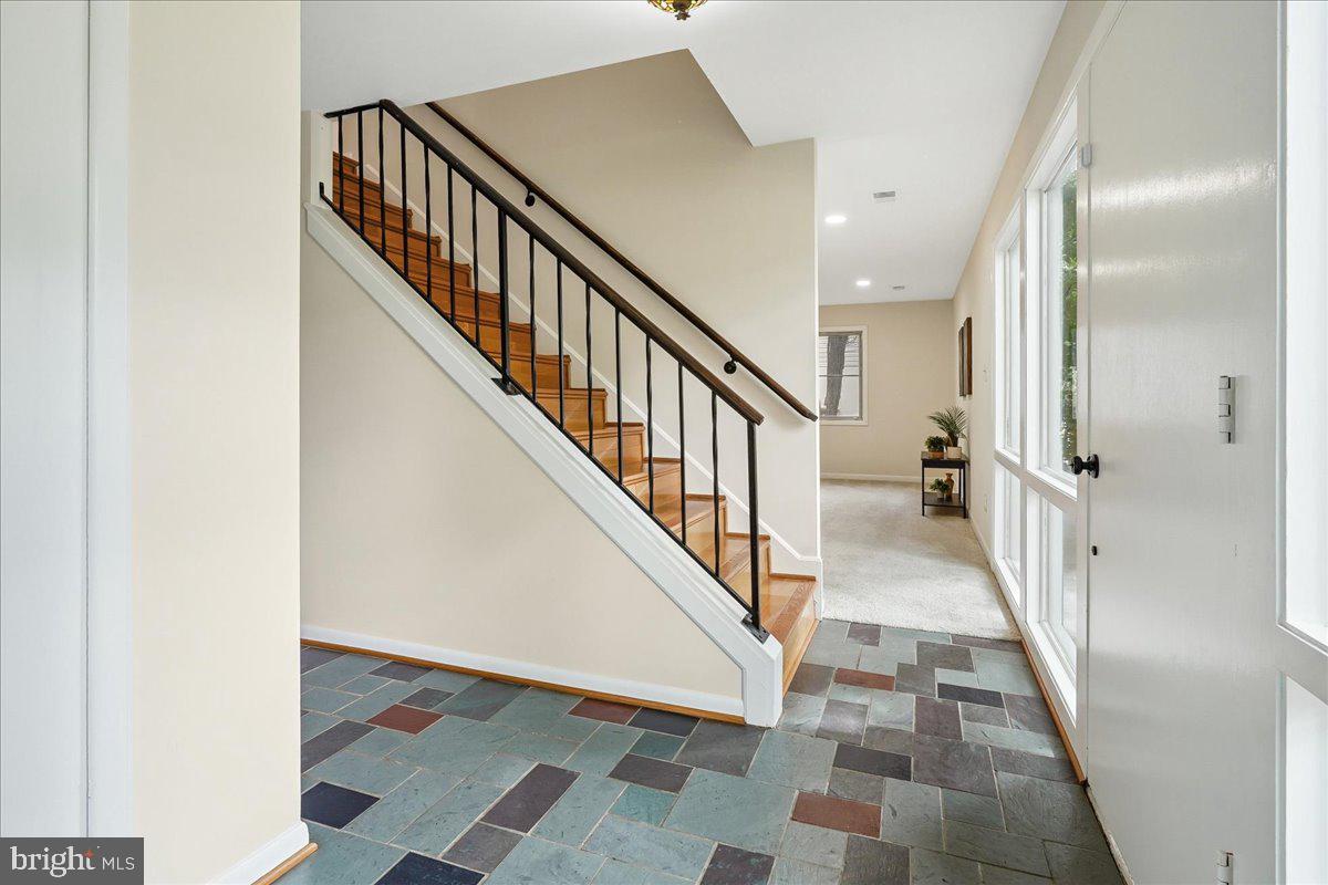 MONTCLAIR - Residential