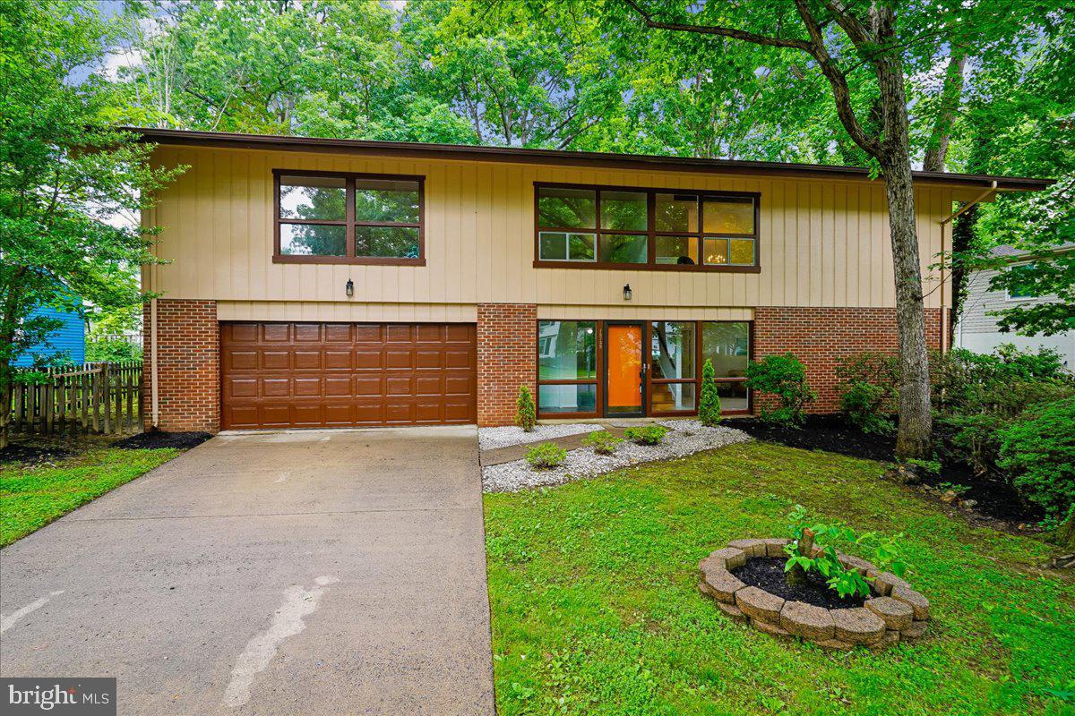 MONTCLAIR - Residential