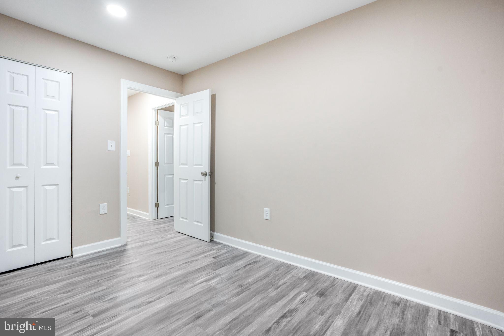 KINGS POINT - Residential Lease