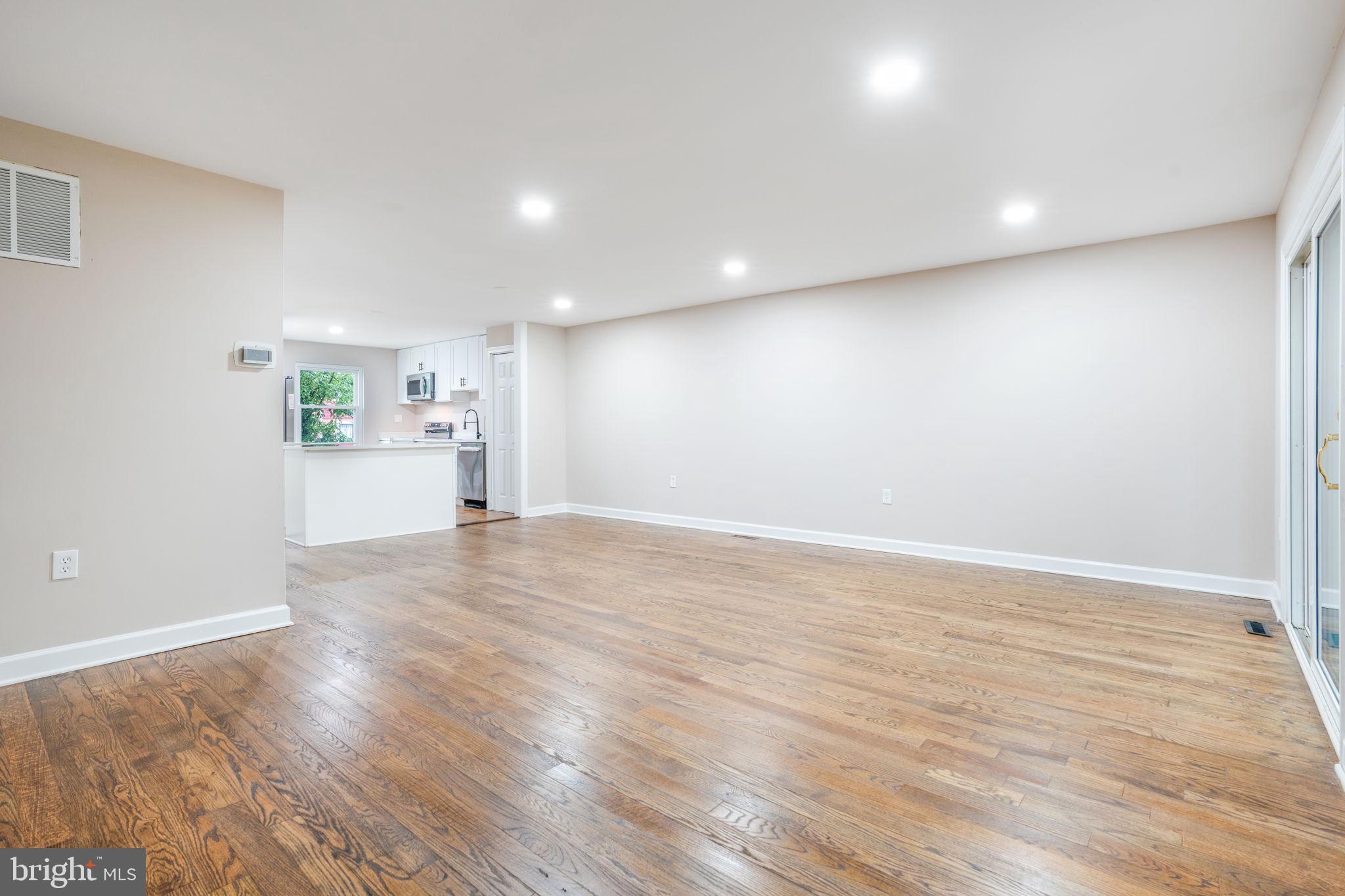 KINGS POINT - Residential Lease