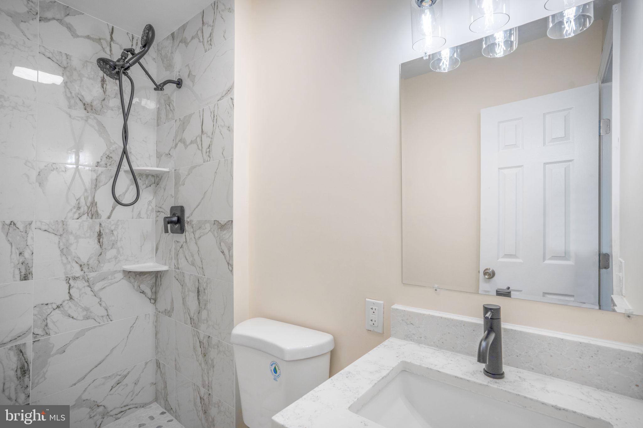 KINGS POINT - Residential Lease