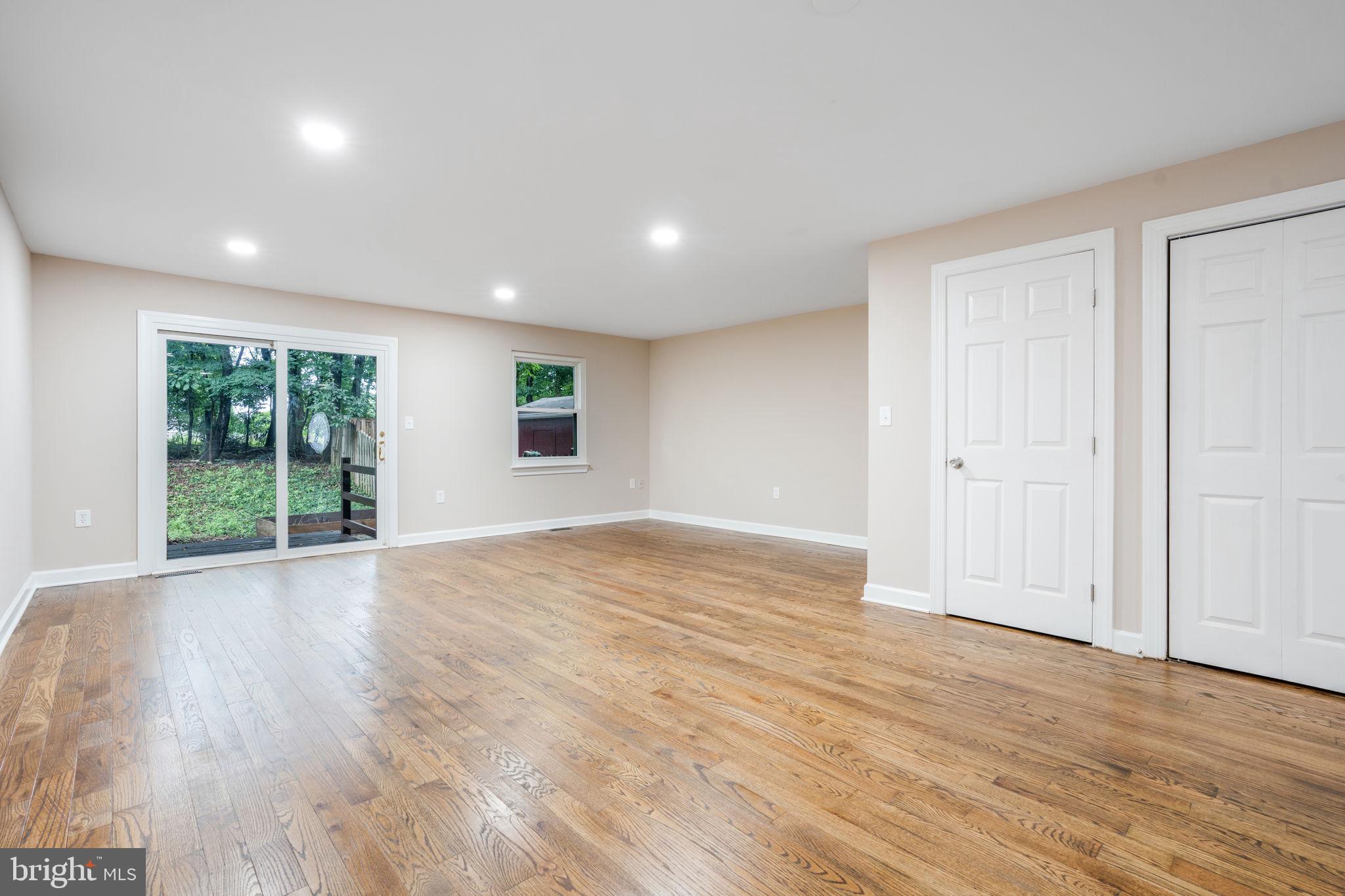 KINGS POINT - Residential Lease