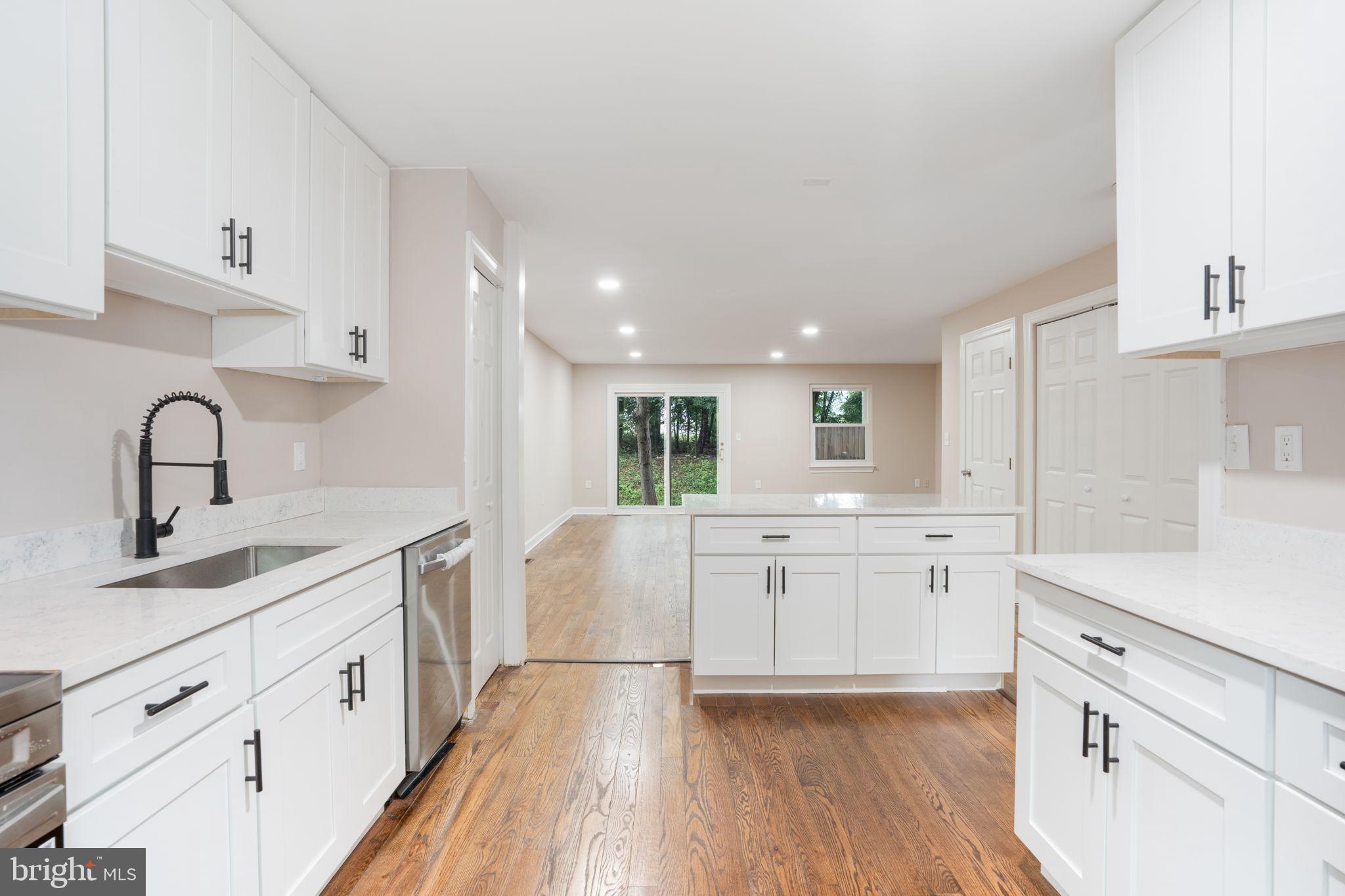 KINGS POINT - Residential Lease