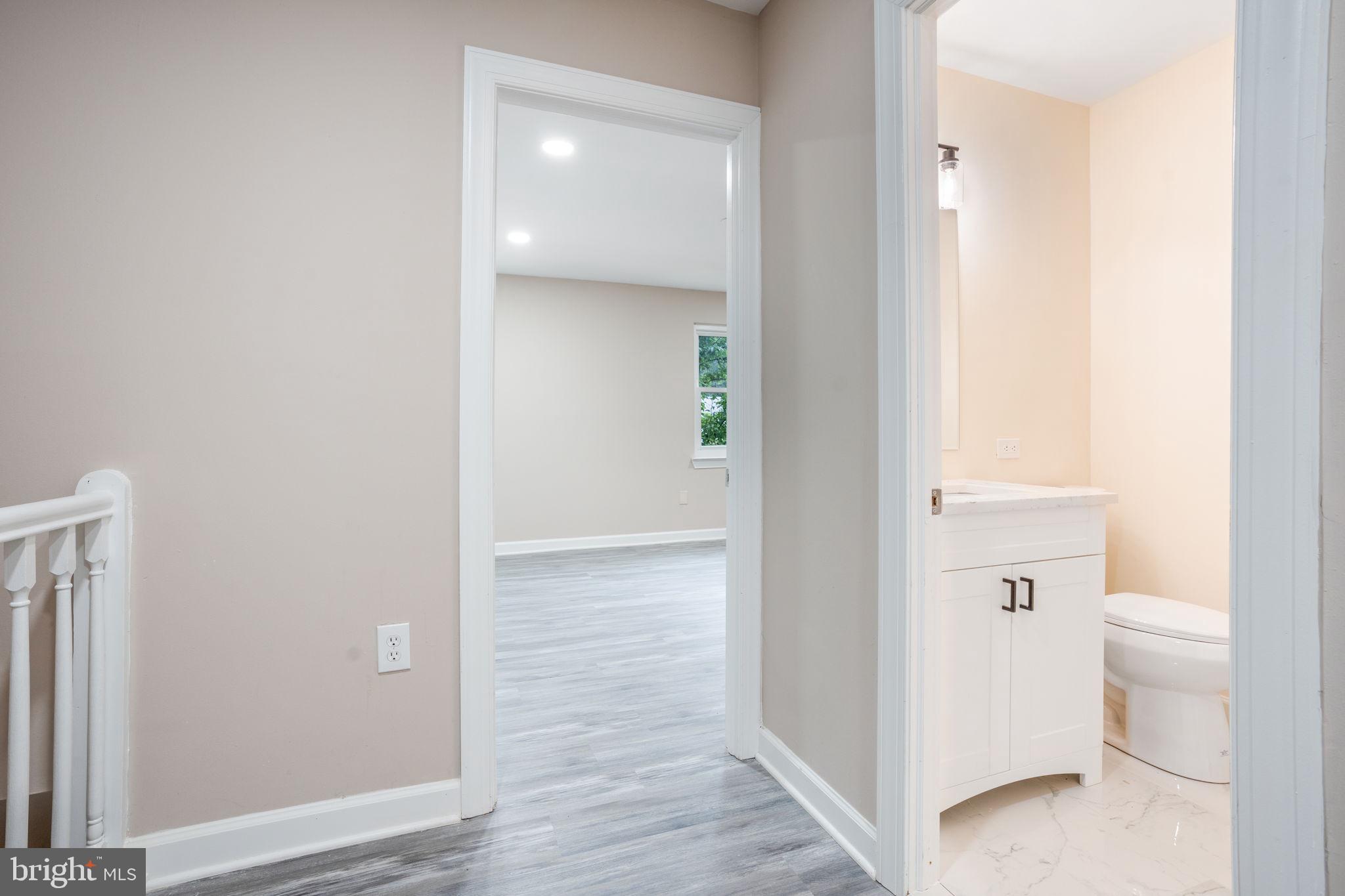 KINGS POINT - Residential Lease