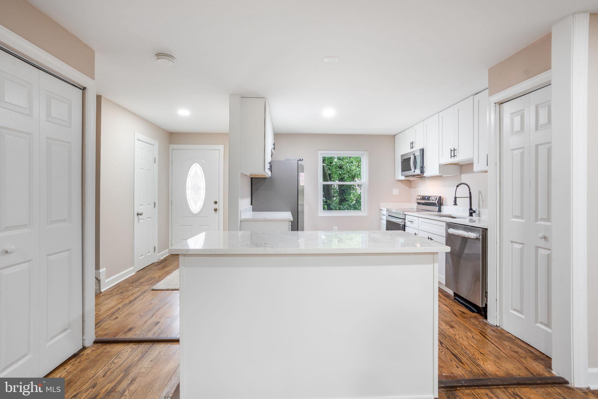 KINGS POINT - Residential Lease