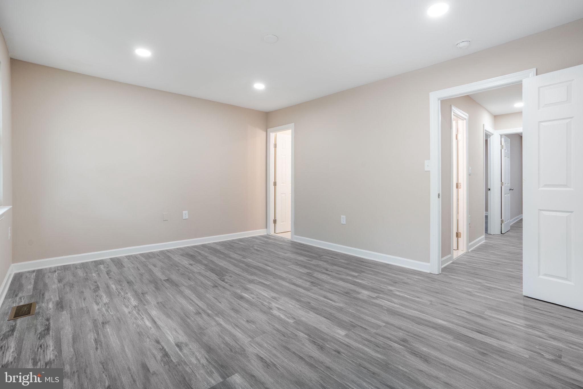 KINGS POINT - Residential Lease