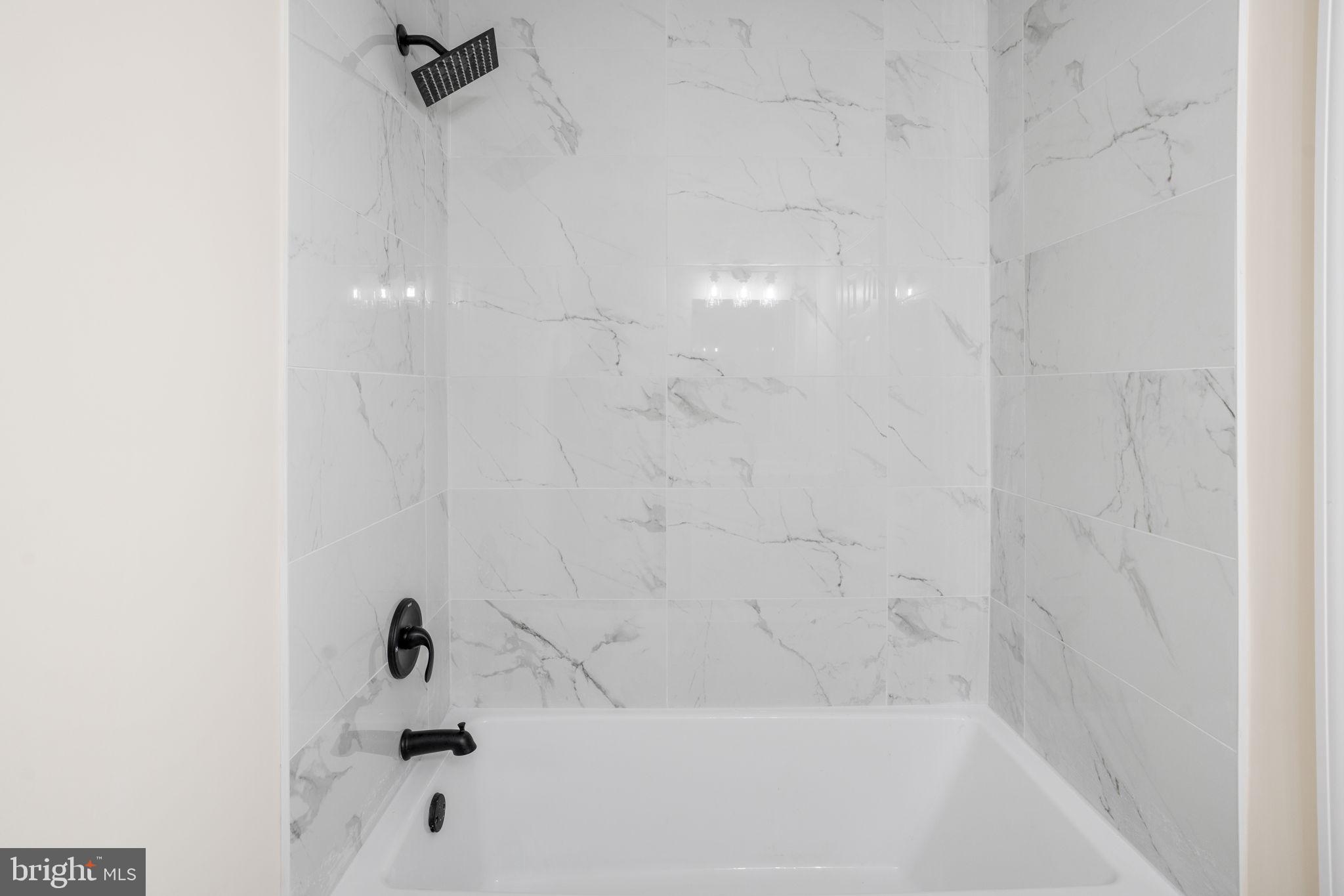 KINGS POINT - Residential Lease