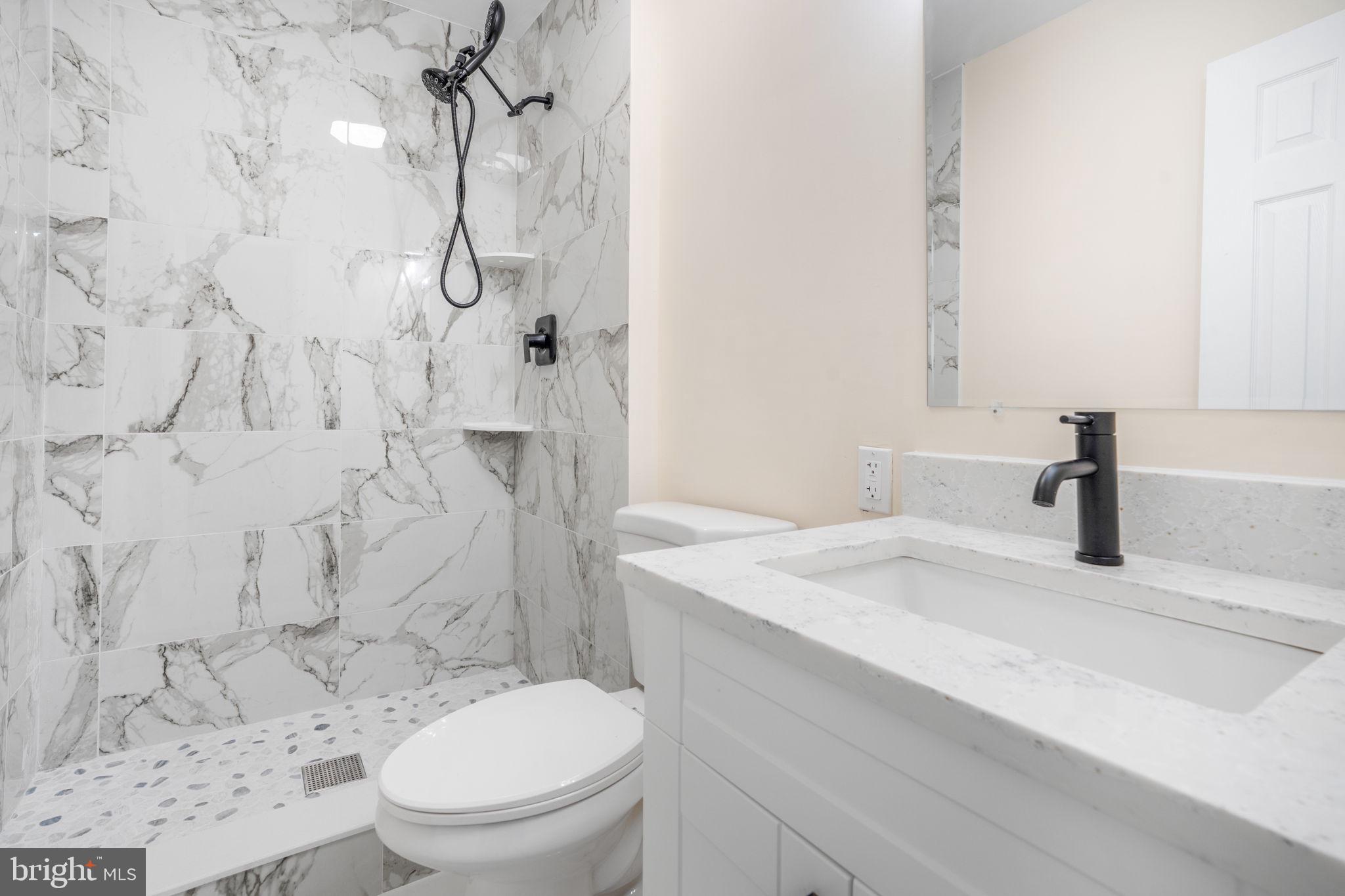 KINGS POINT - Residential Lease