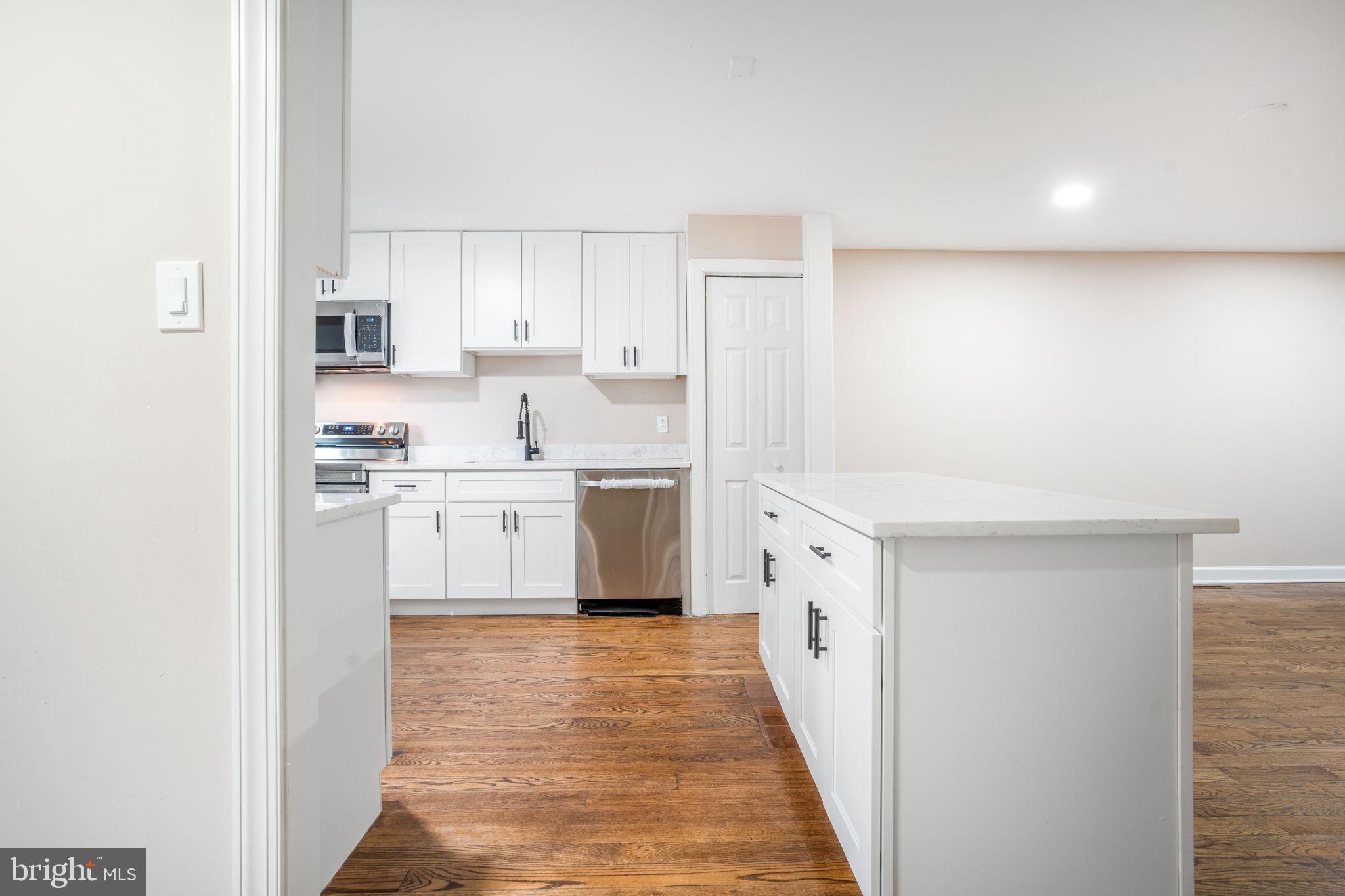 KINGS POINT - Residential Lease