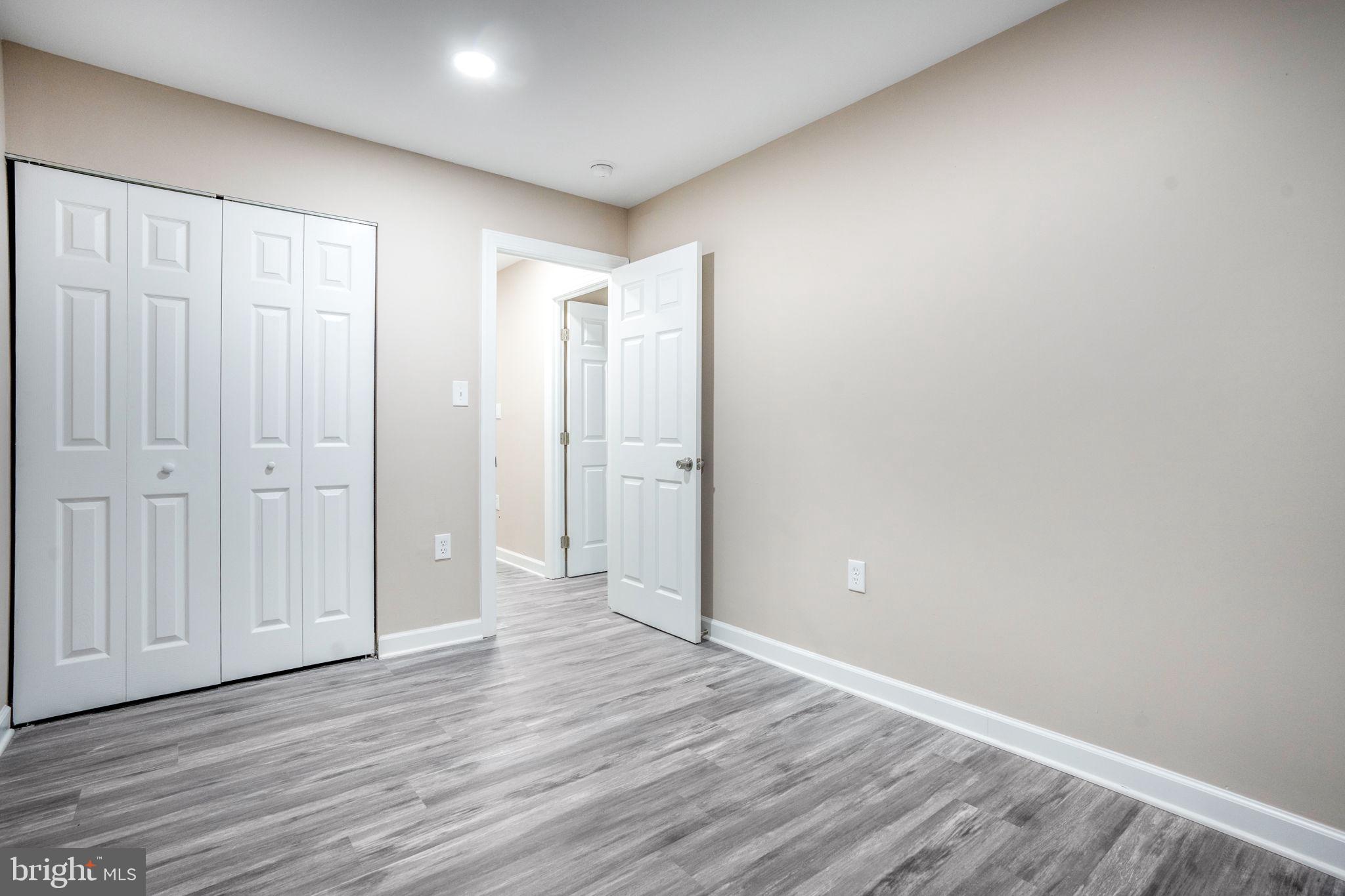 KINGS POINT - Residential Lease