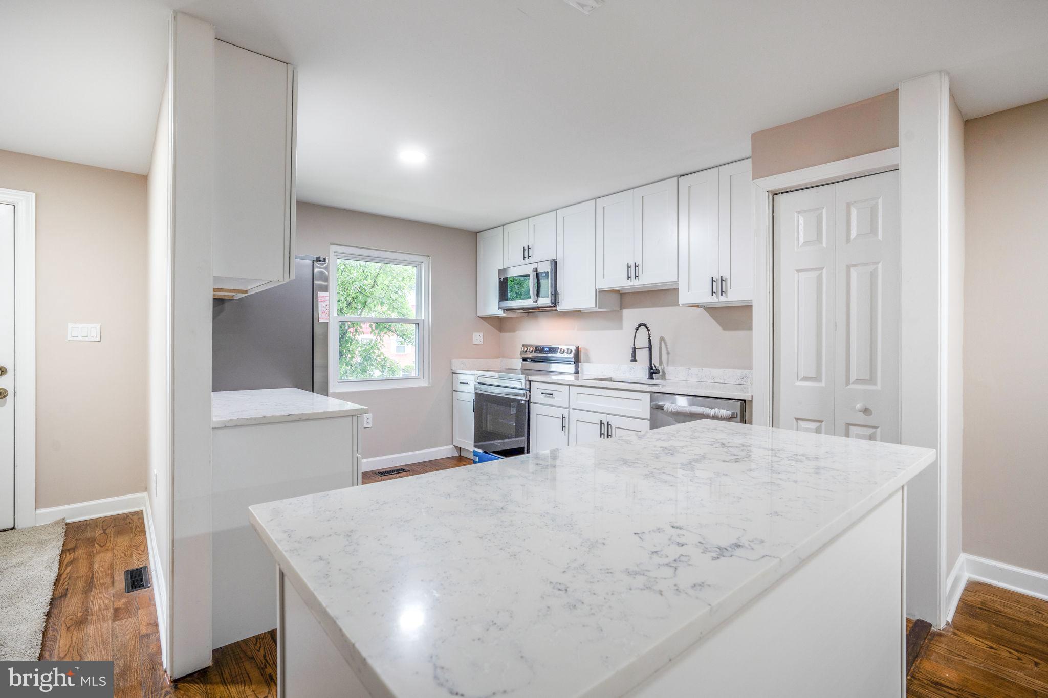 KINGS POINT - Residential Lease