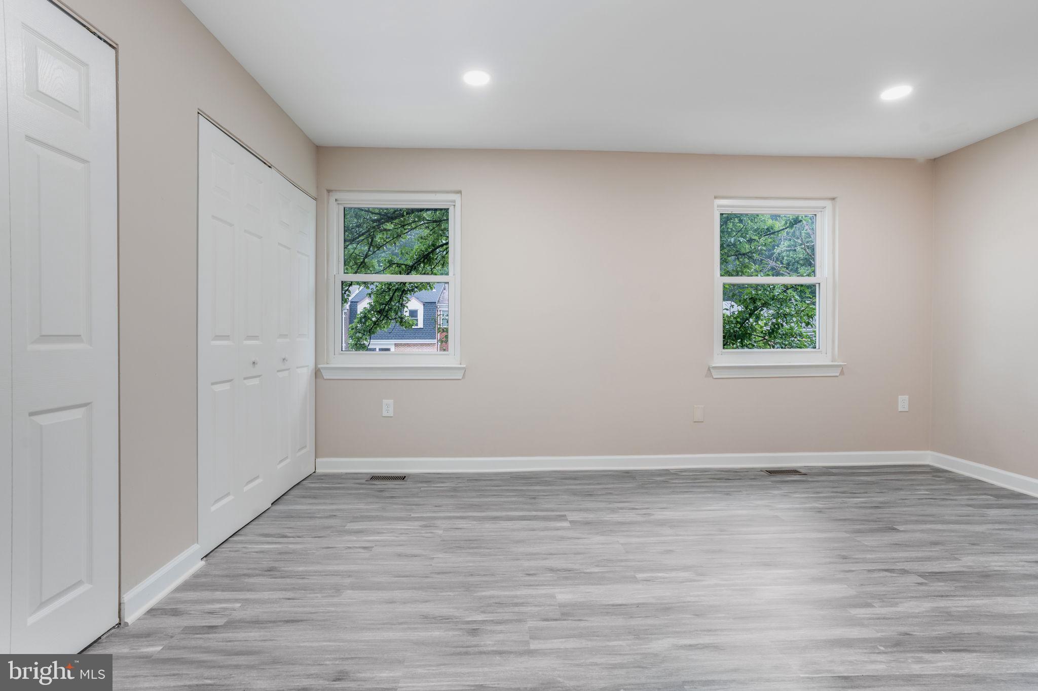 KINGS POINT - Residential Lease