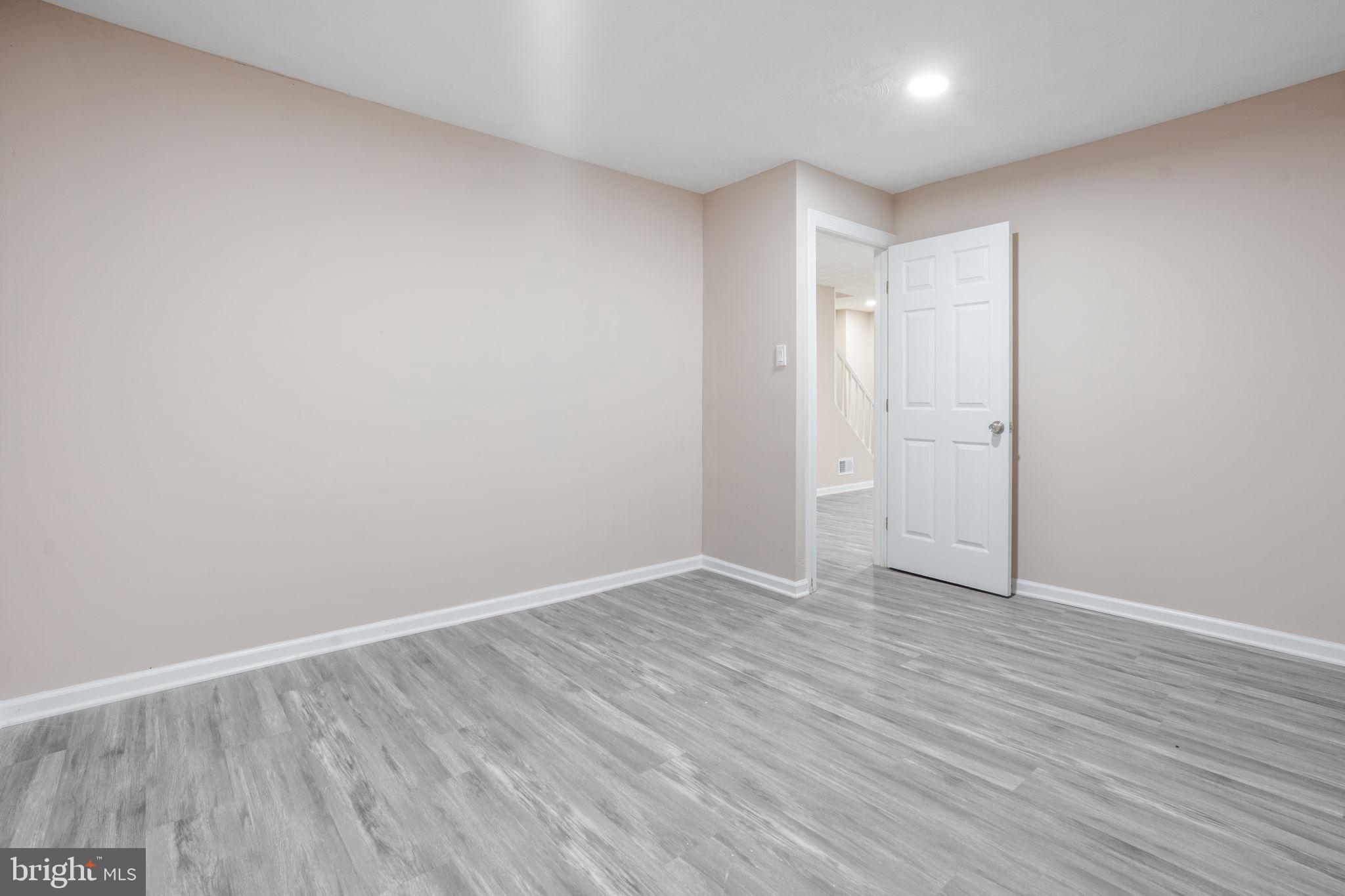 KINGS POINT - Residential Lease