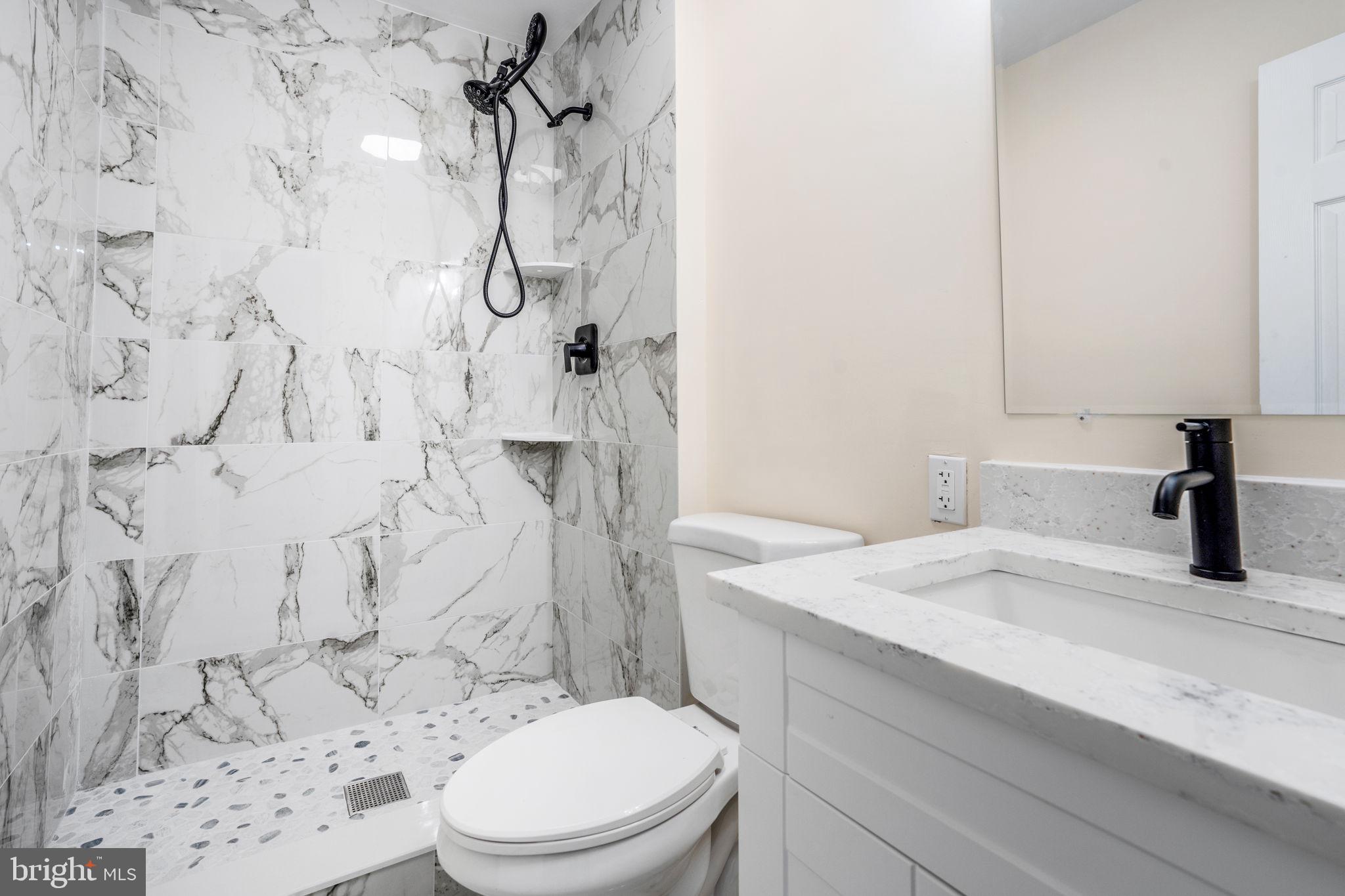 KINGS POINT - Residential Lease