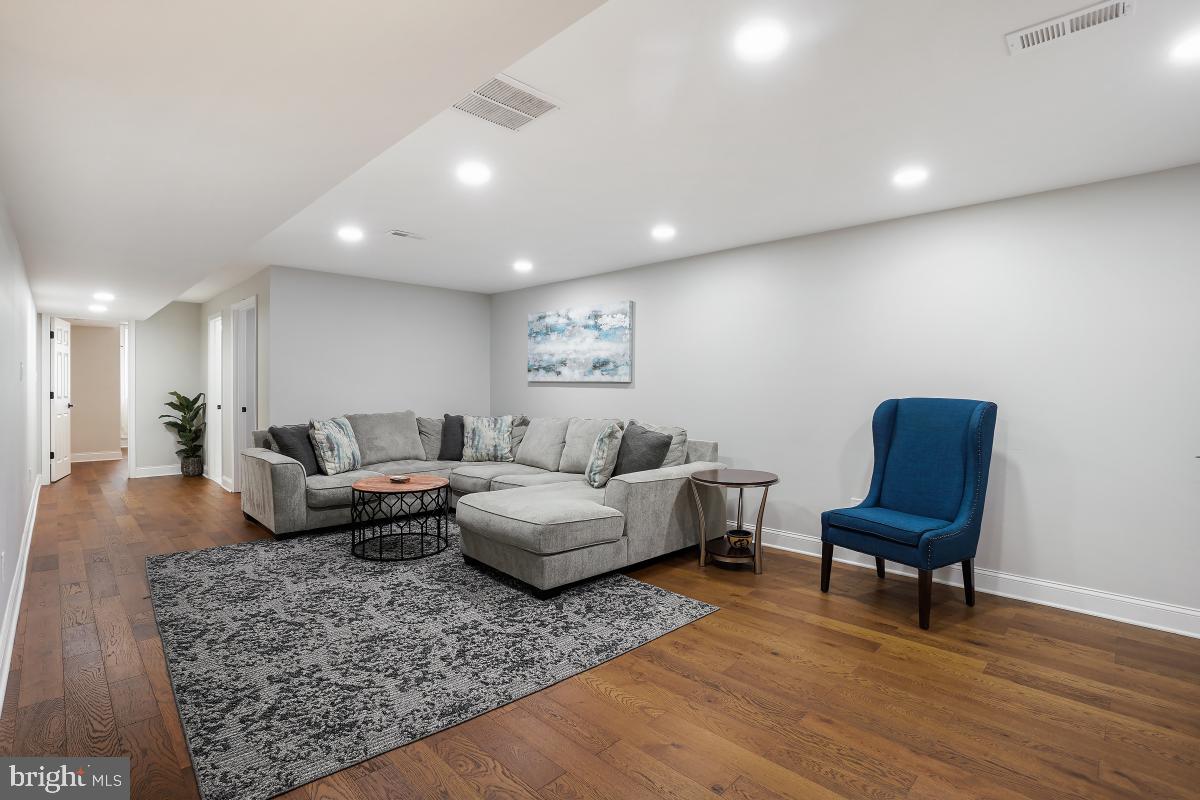 BELTSVILLE - Residential