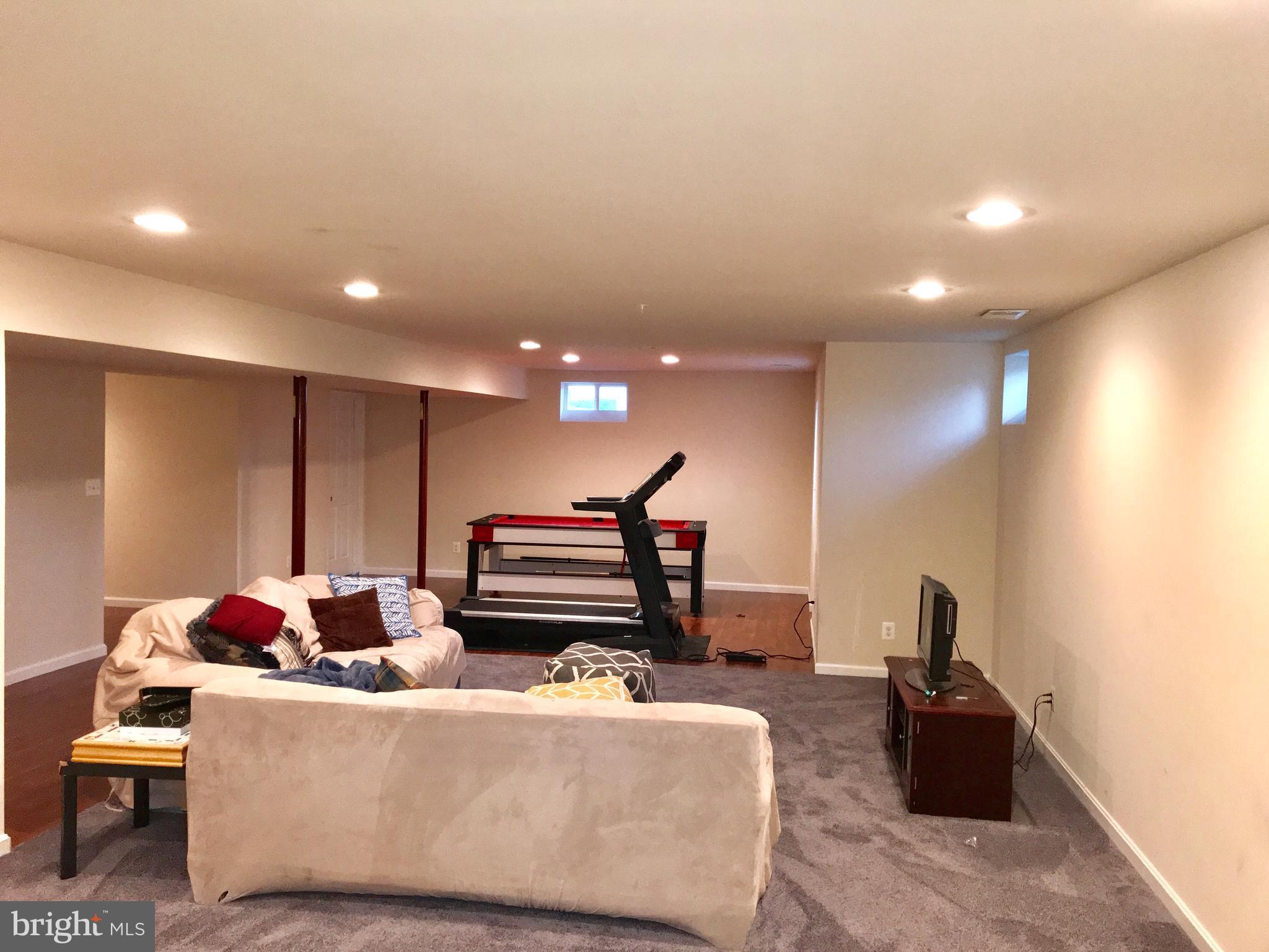 ST CHARLES SUB - GLENEAGLES - Residential Lease