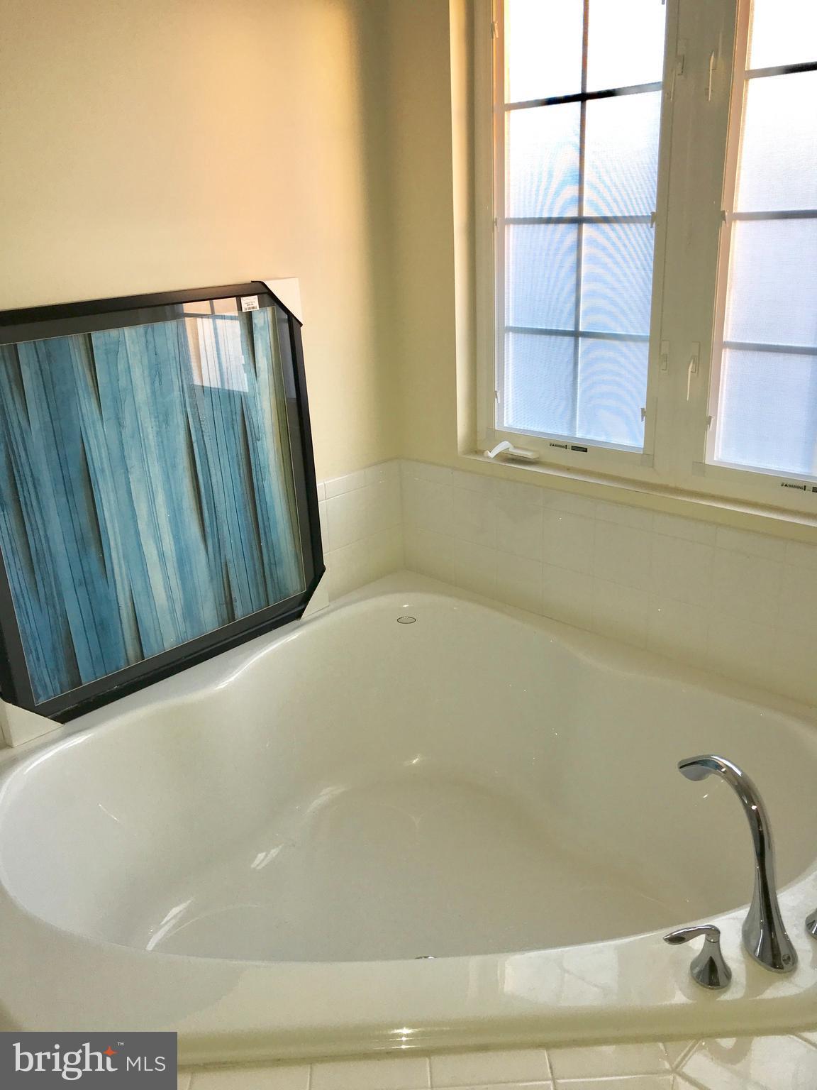 ST CHARLES SUB - GLENEAGLES - Residential Lease