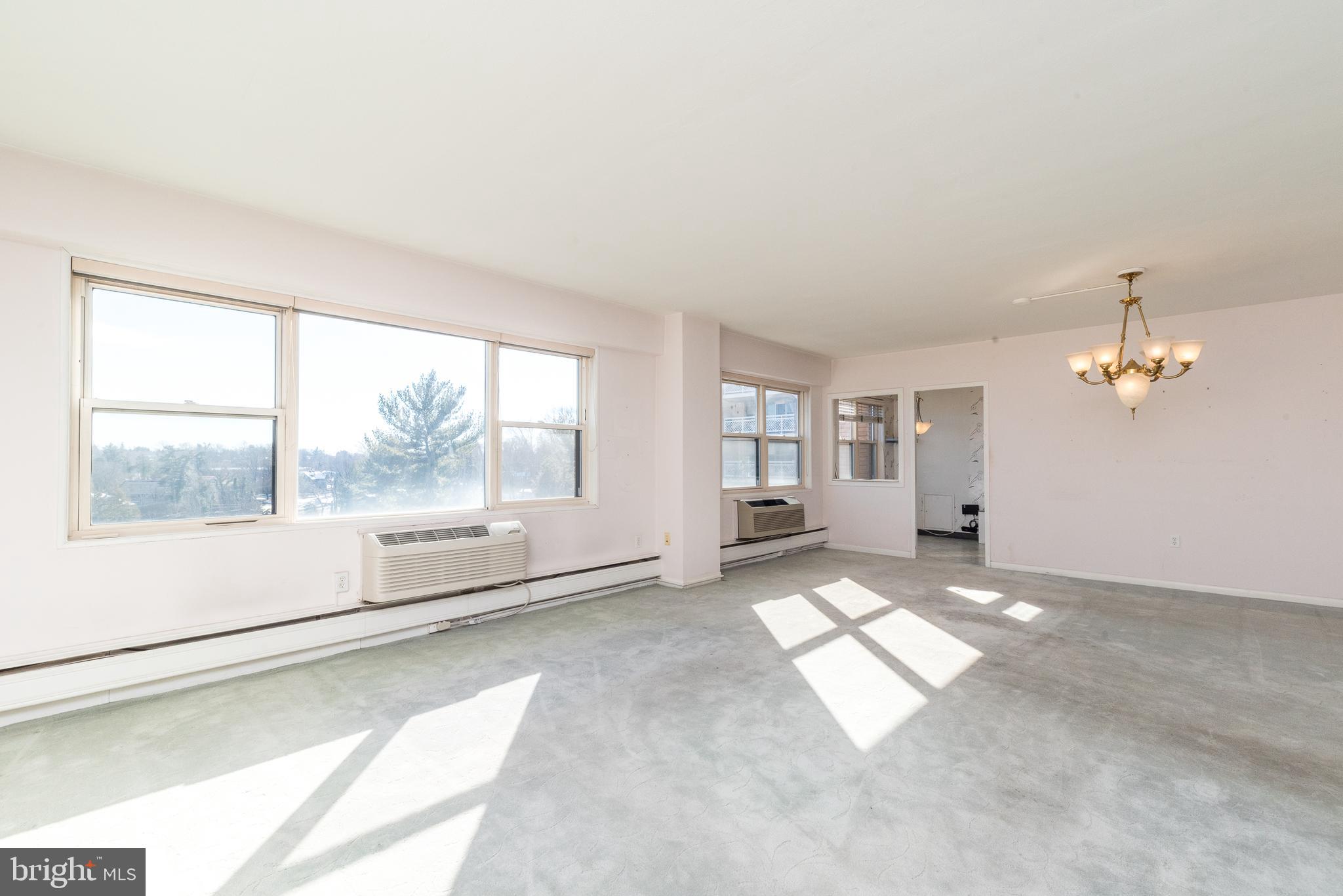 ELKINS PARK HOUSE - Residential