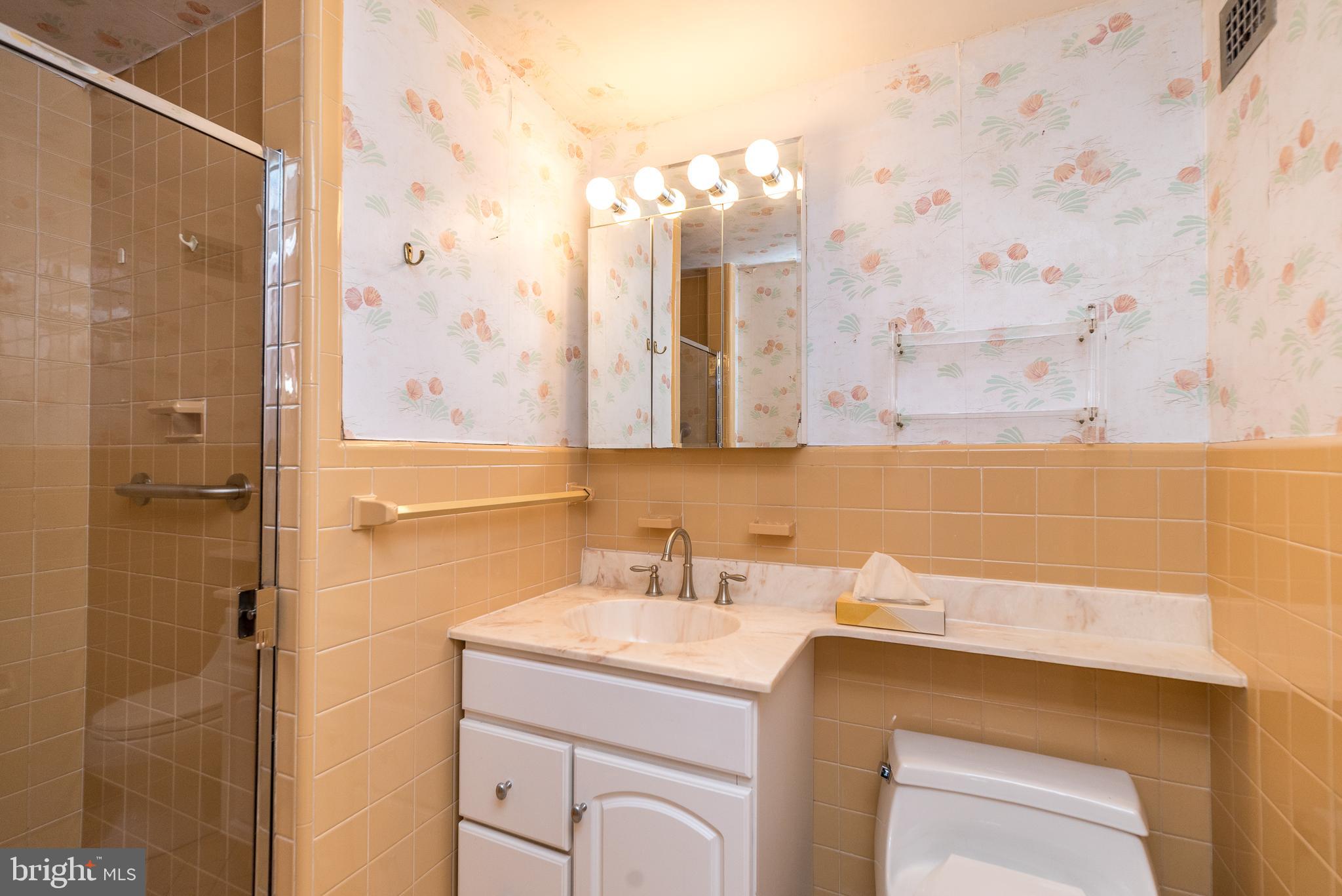 ELKINS PARK HOUSE - Residential
