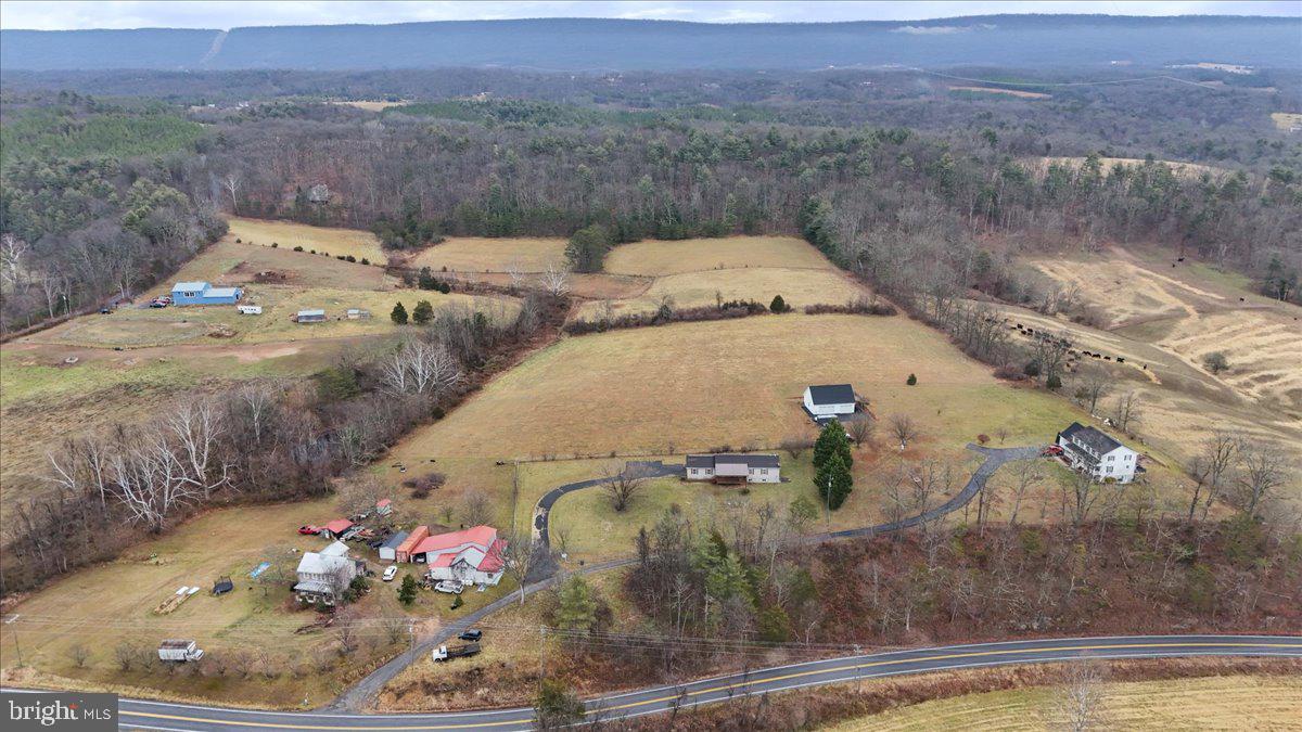 WATERSTONE FIELDS - Residential