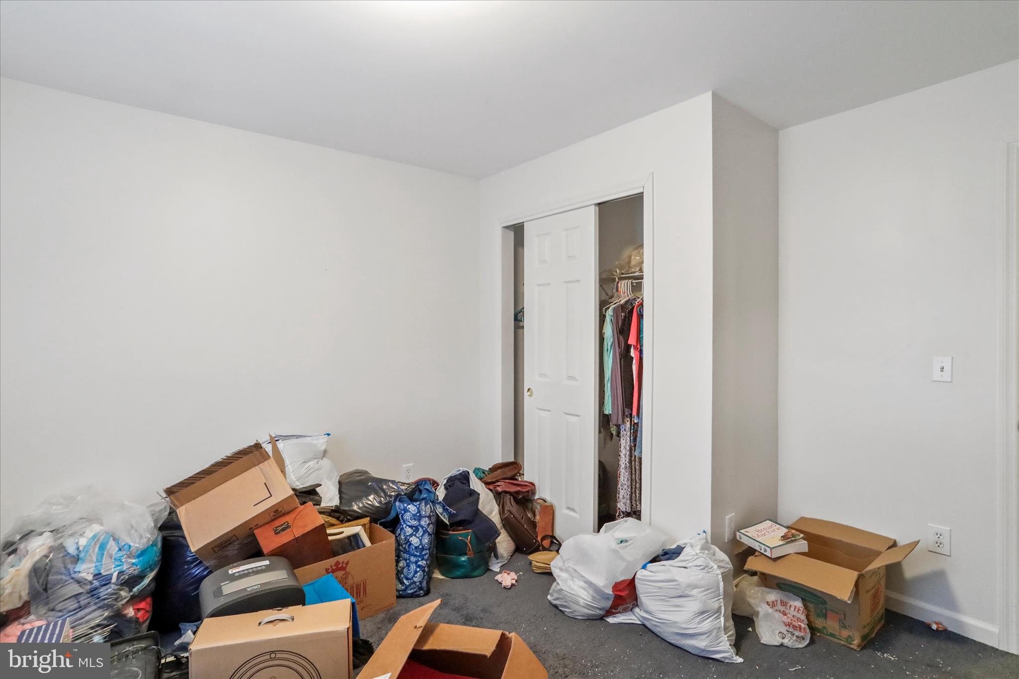 WATERSTONE FIELDS - Residential