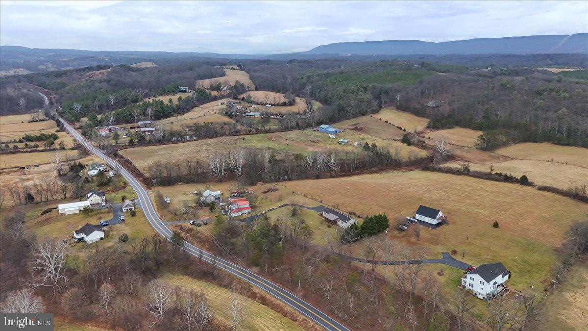 WATERSTONE FIELDS - Residential