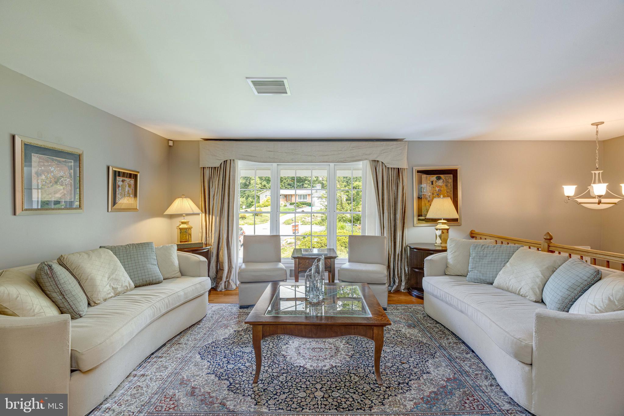 RESTON - Residential