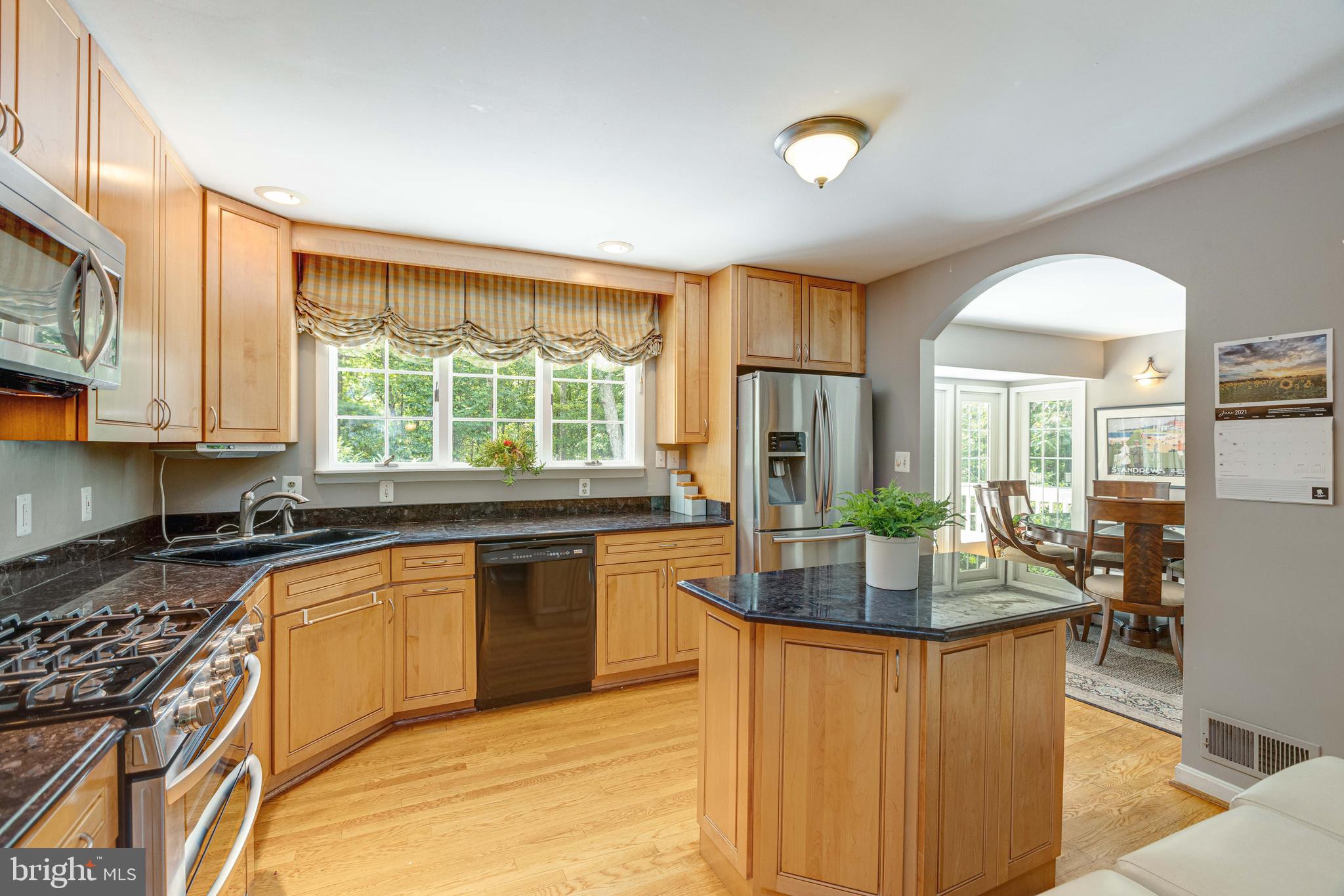 RESTON - Residential