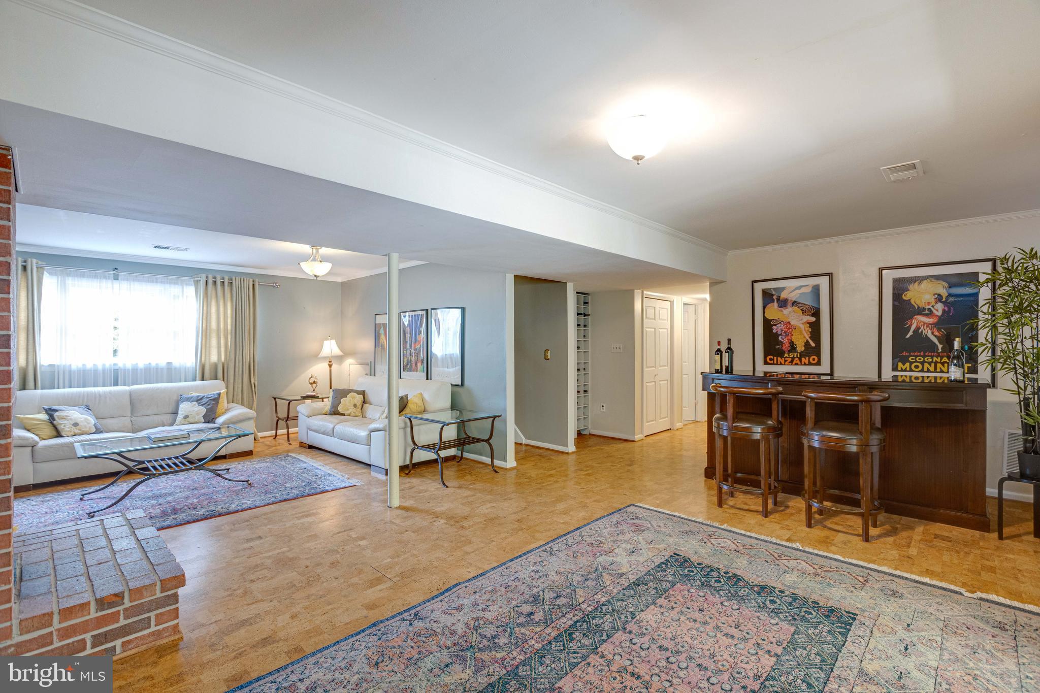 RESTON - Residential