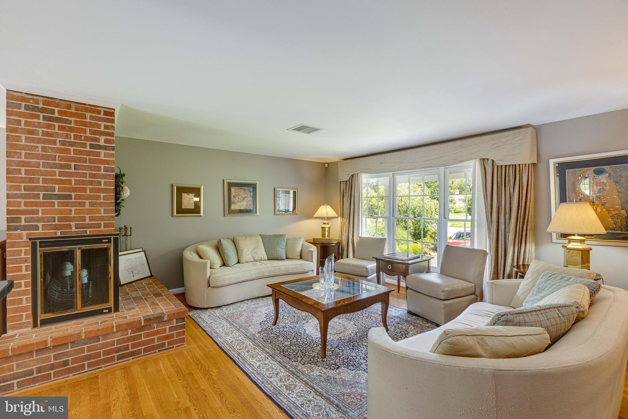 RESTON - Residential