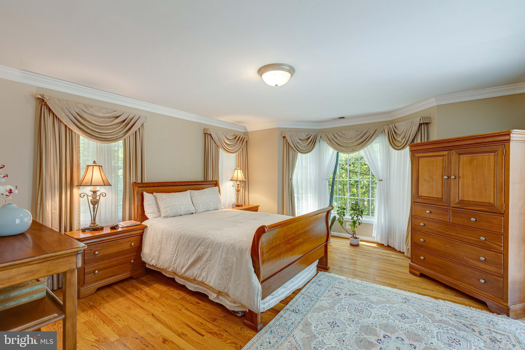 RESTON - Residential