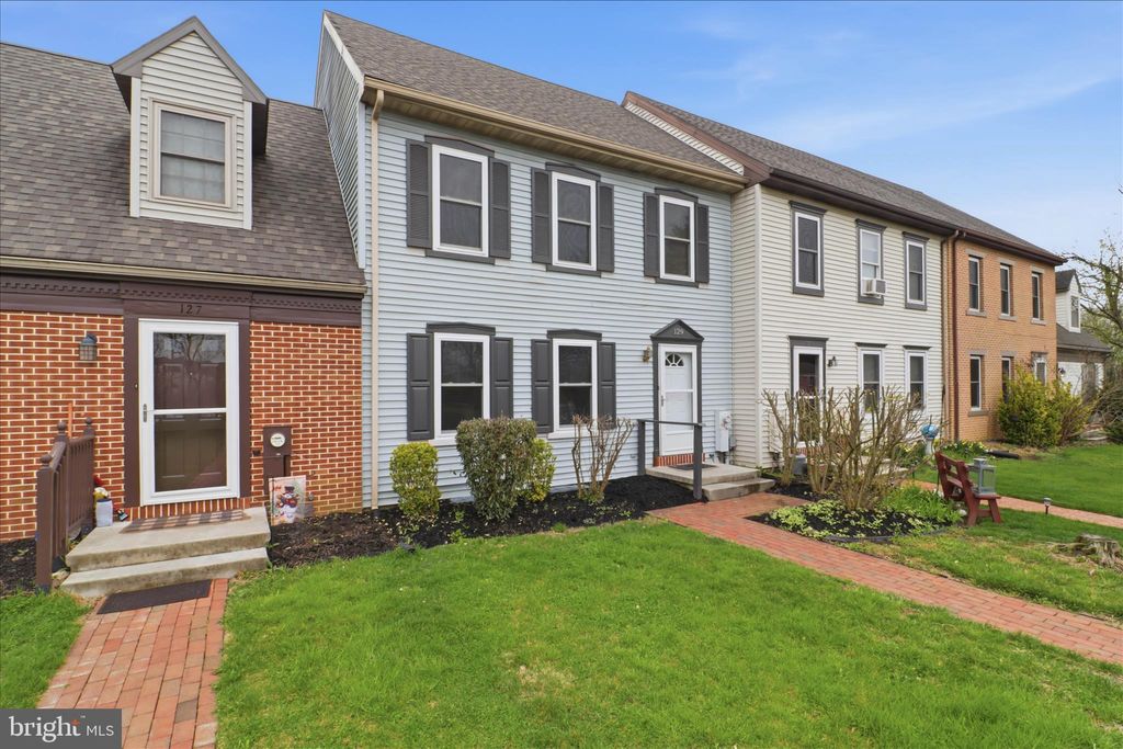 Photo of 129 Carriage House Drive, WILLOW STREET, PA 17584 (MLS # PALA2085572)