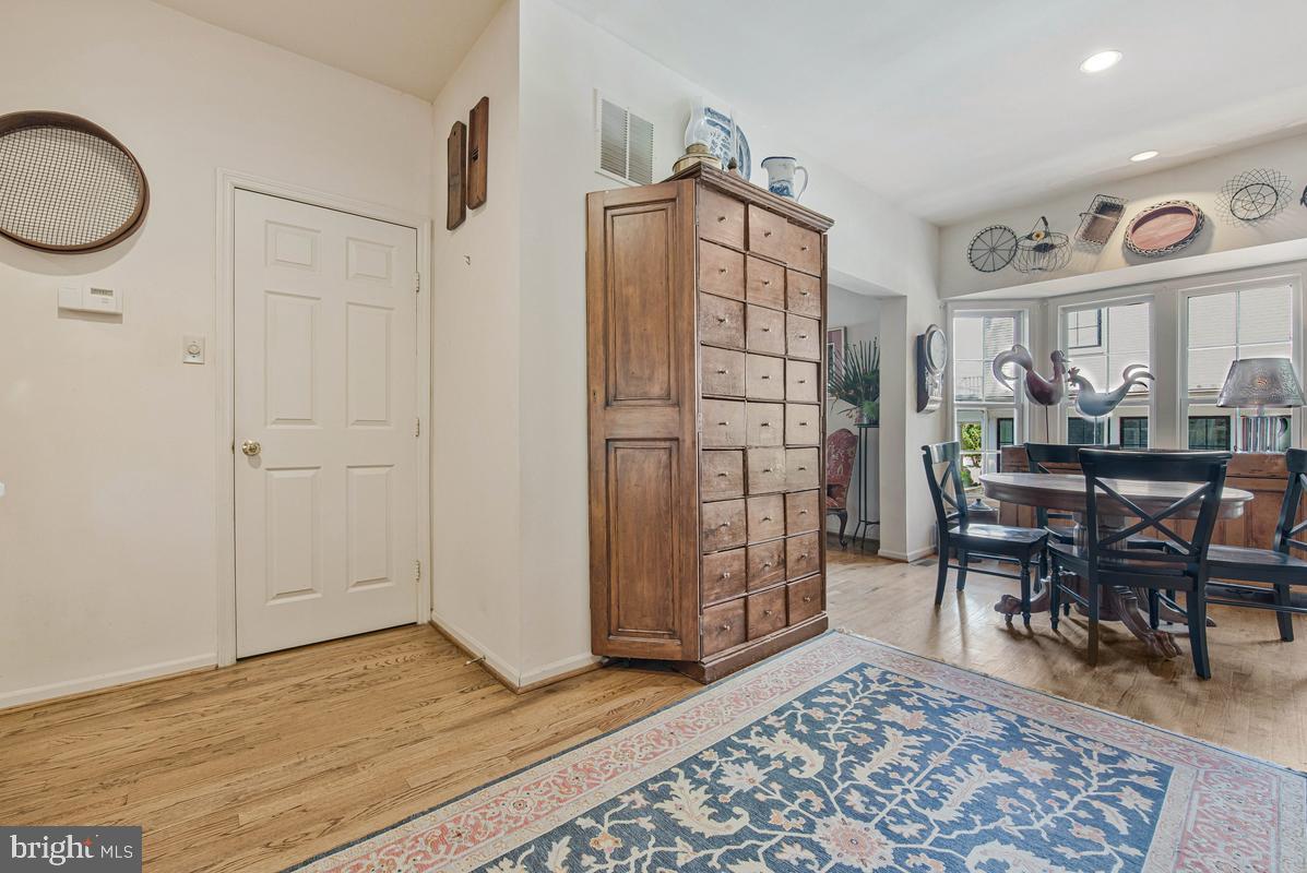 SILVER SPRING - Residential