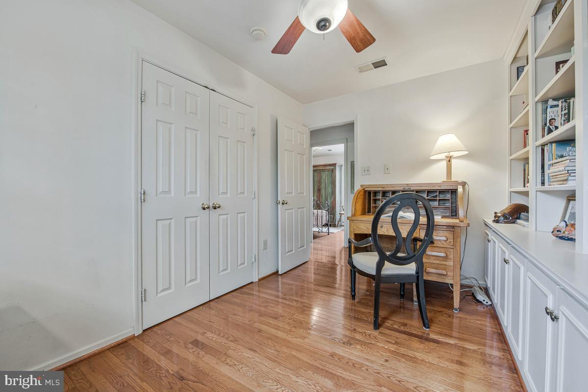 SILVER SPRING - Residential