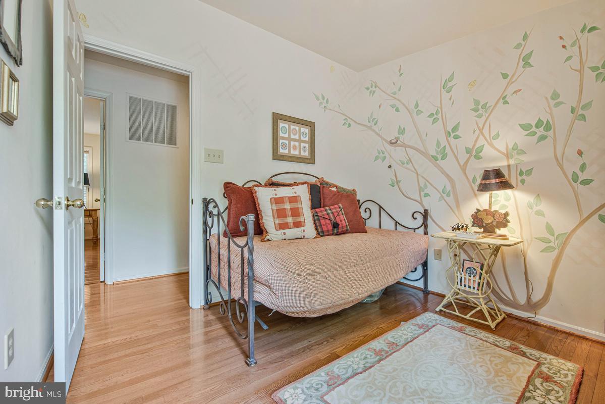 SILVER SPRING - Residential