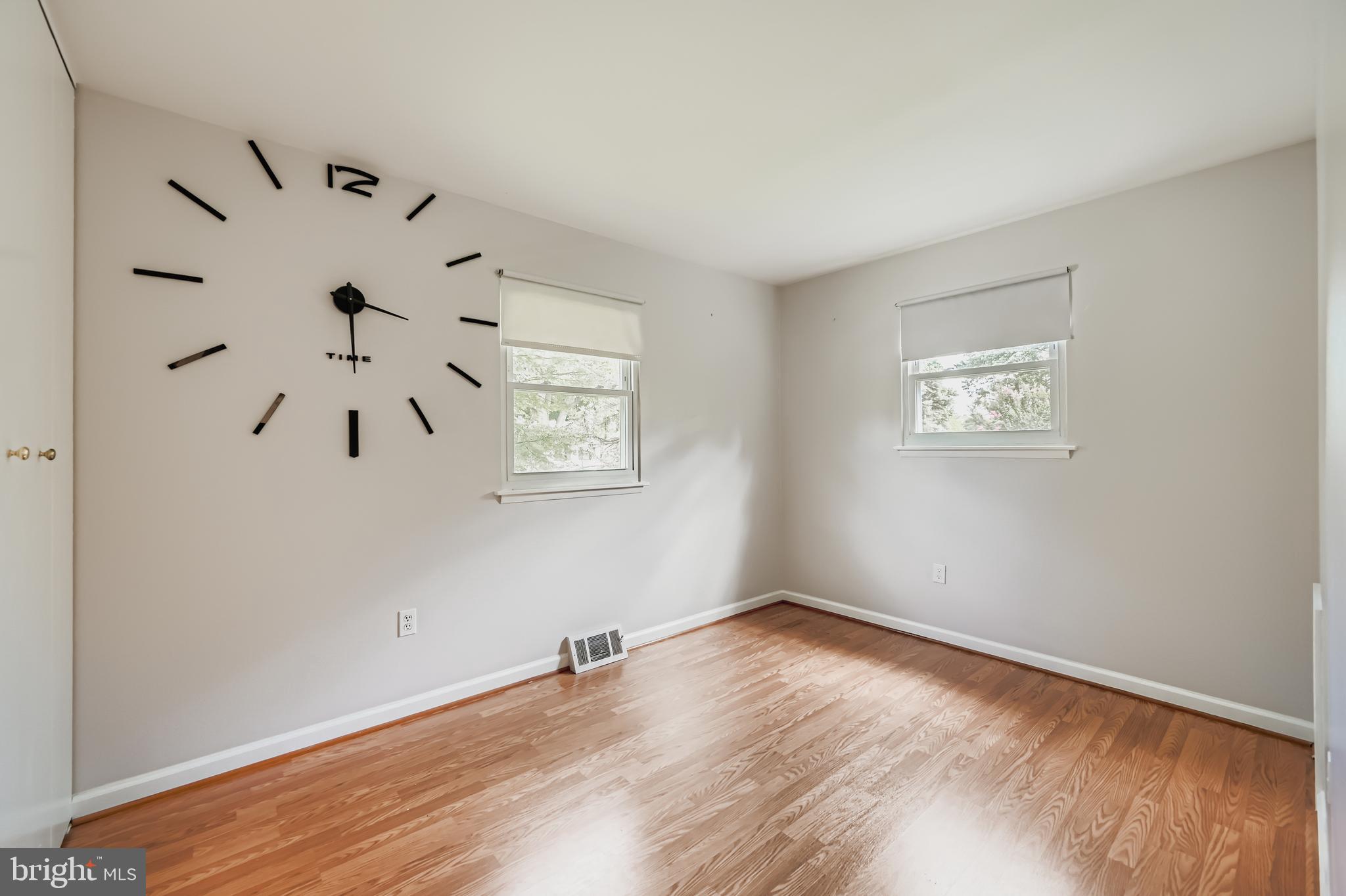 SUBURBIA - Residential