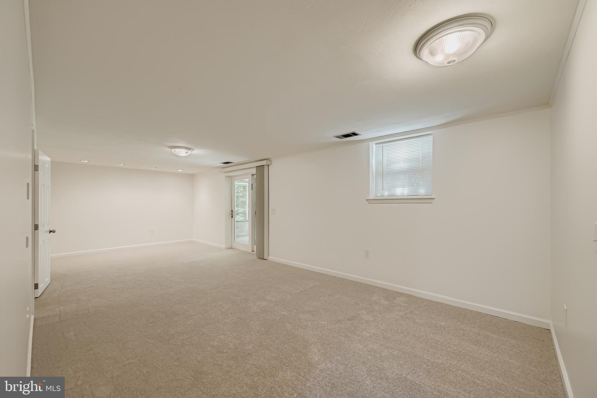 SUBURBIA - Residential