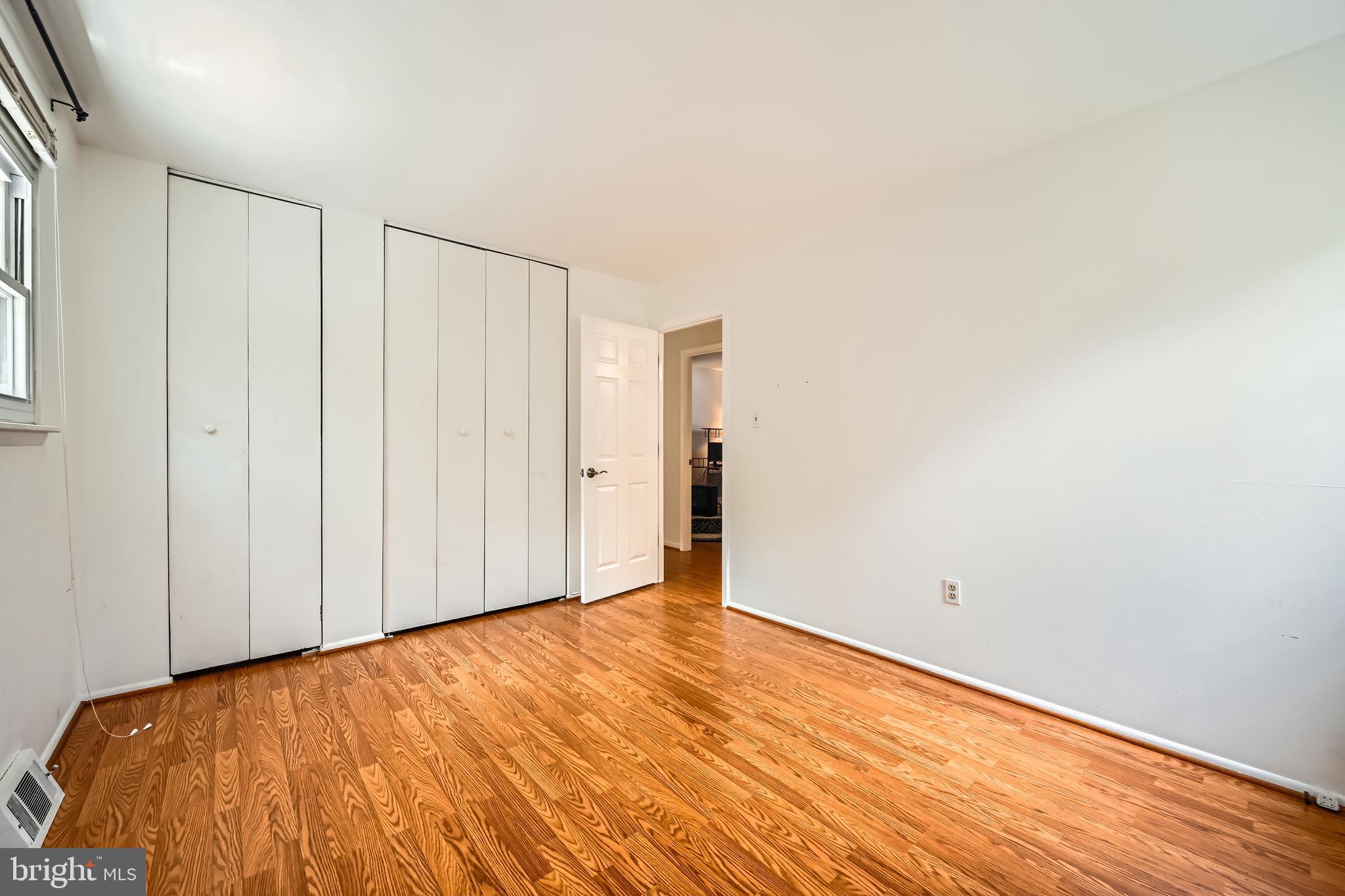 SUBURBIA - Residential